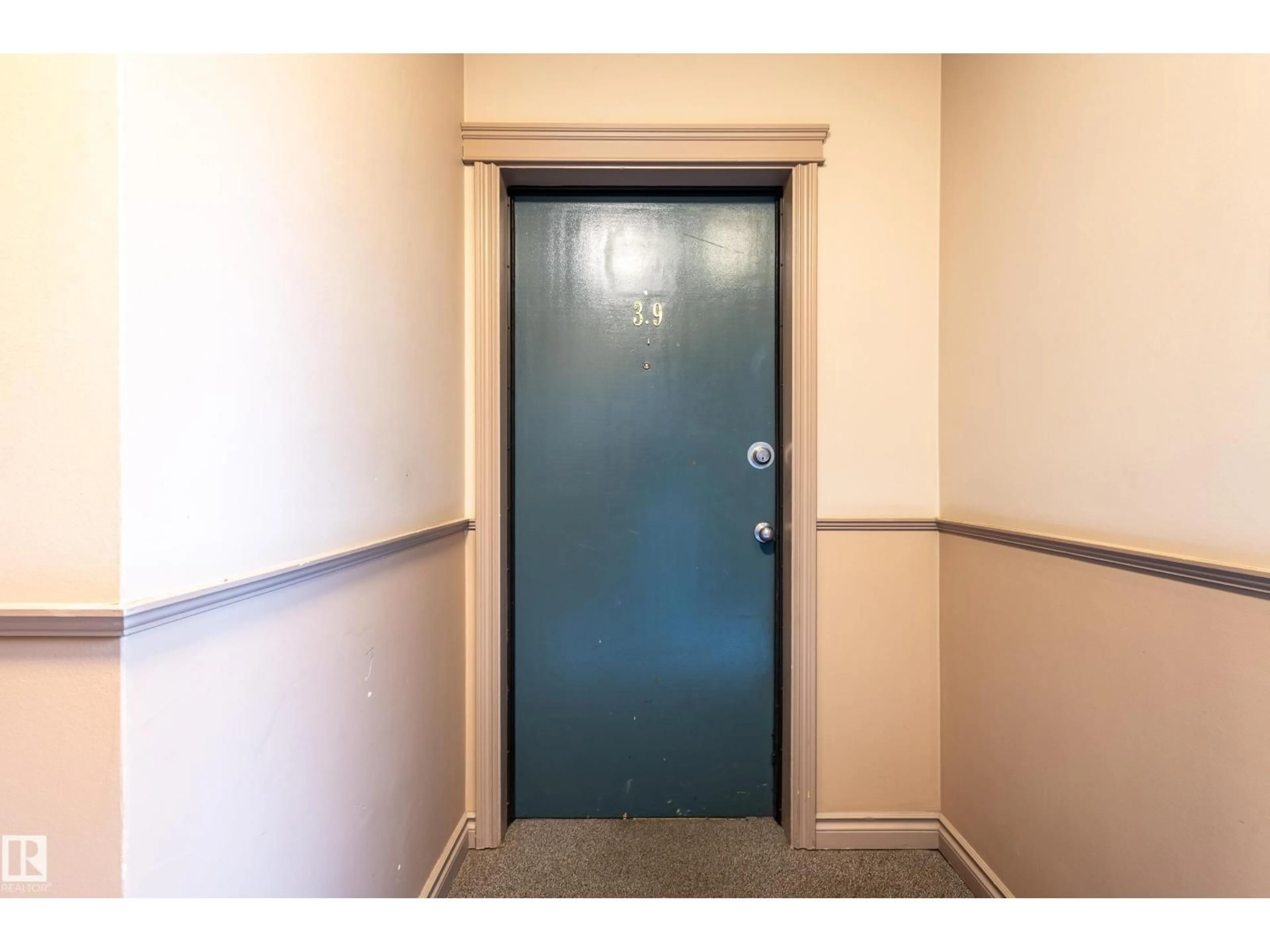 Unknown for #39 - 11010 124 ST, Edmonton Alberta T5M0J3