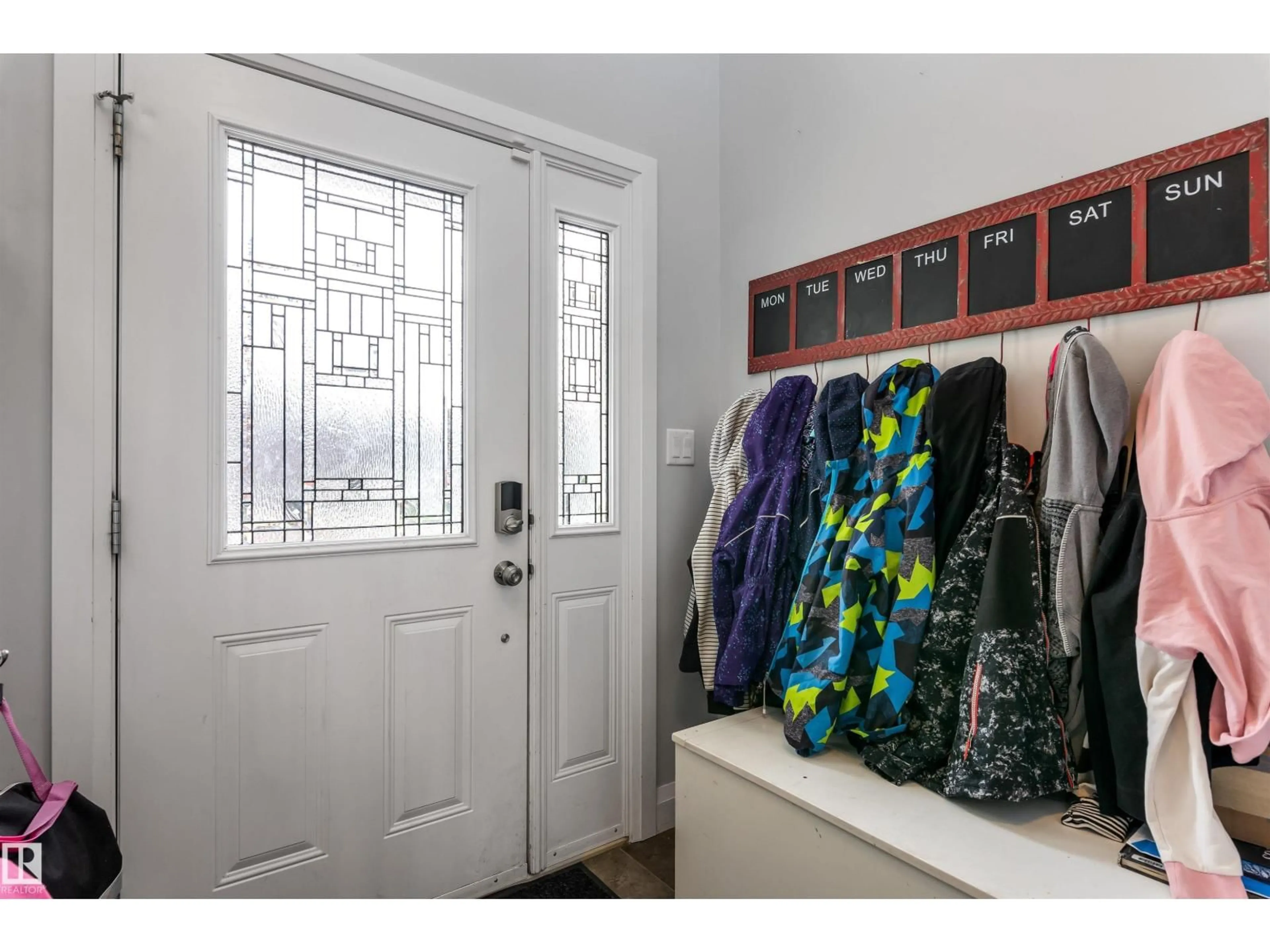 Indoor entryway for 8910 97 AV, Morinville Alberta T8R2N7
