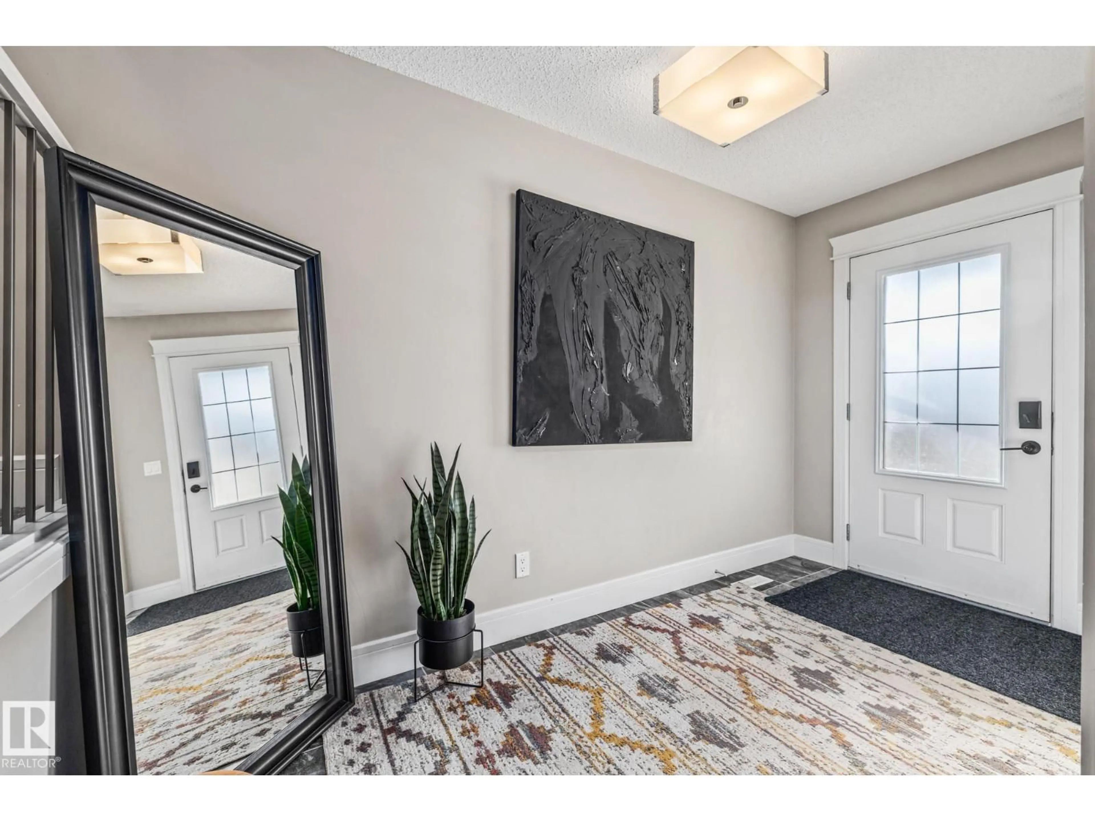 Indoor entryway for 61 CANYON RD, Fort Saskatchewan Alberta T8L0W2