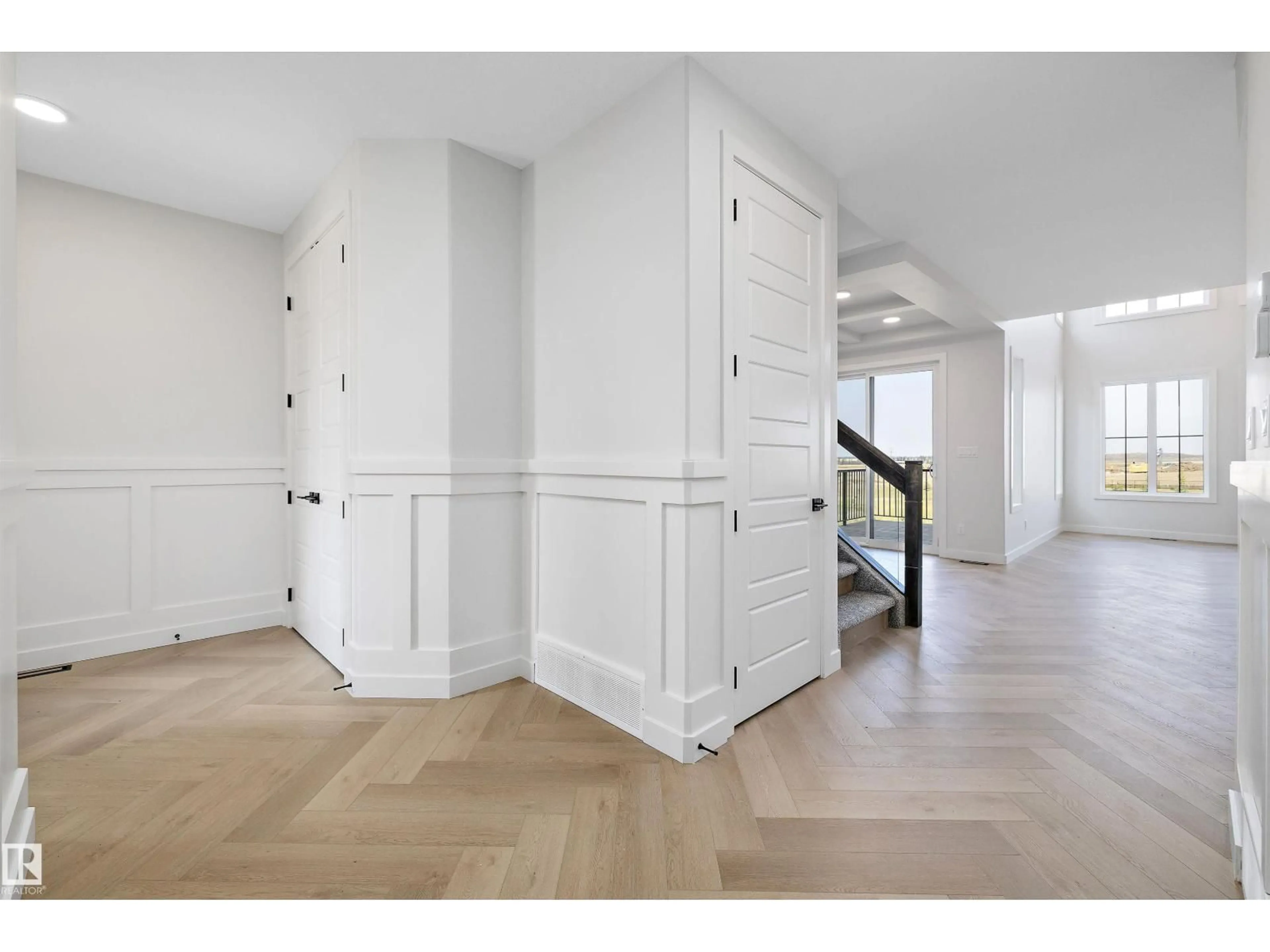 Indoor entryway for 22 CANNES CV, St. Albert Alberta T8T2C6