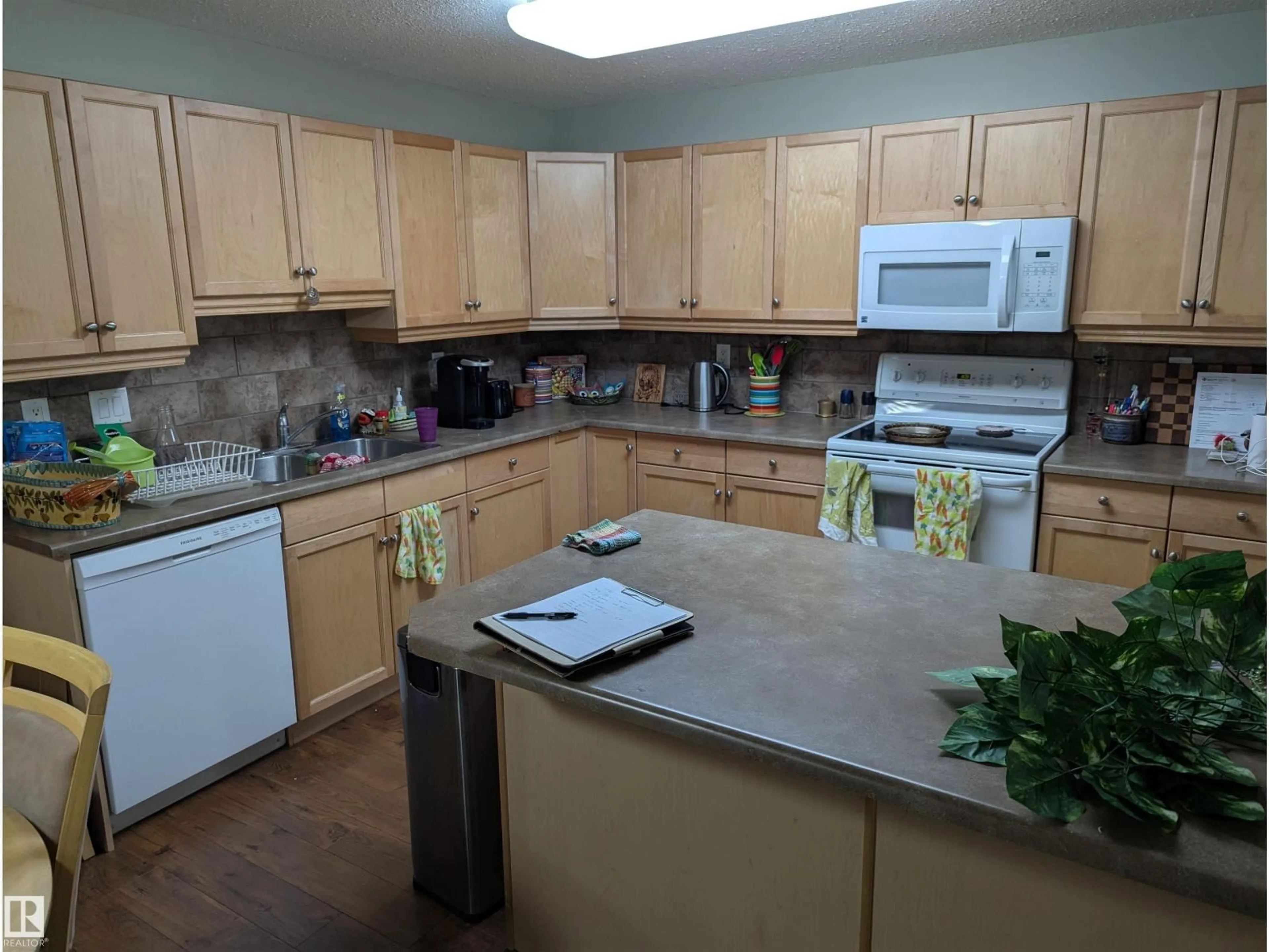 Standard kitchen, unknown for #112 - 8956 156 ST, Edmonton Alberta T5R5Z6