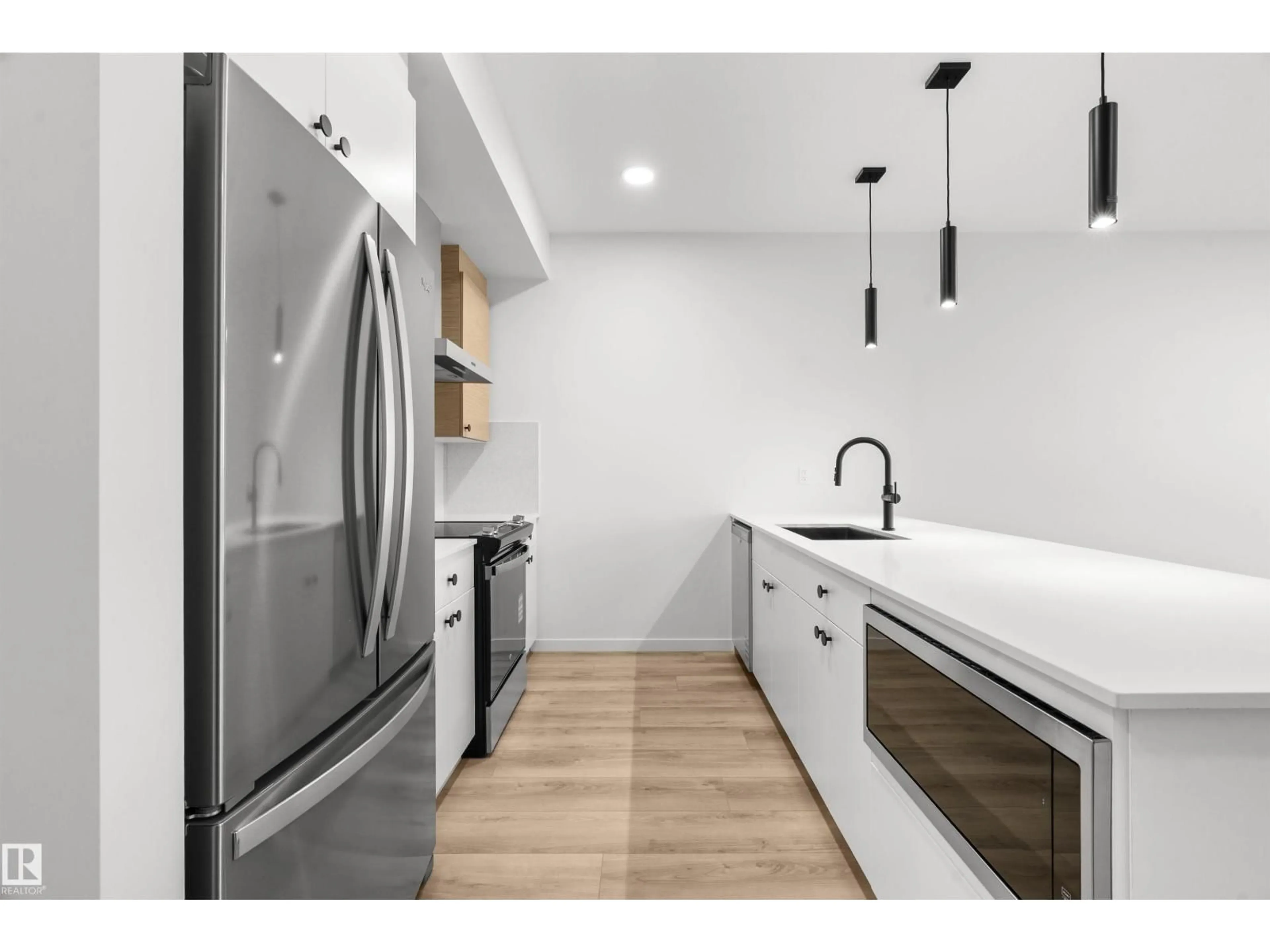 Unknown for 22931 80 AVENUE AVENUE, Edmonton Alberta T5T7Y1