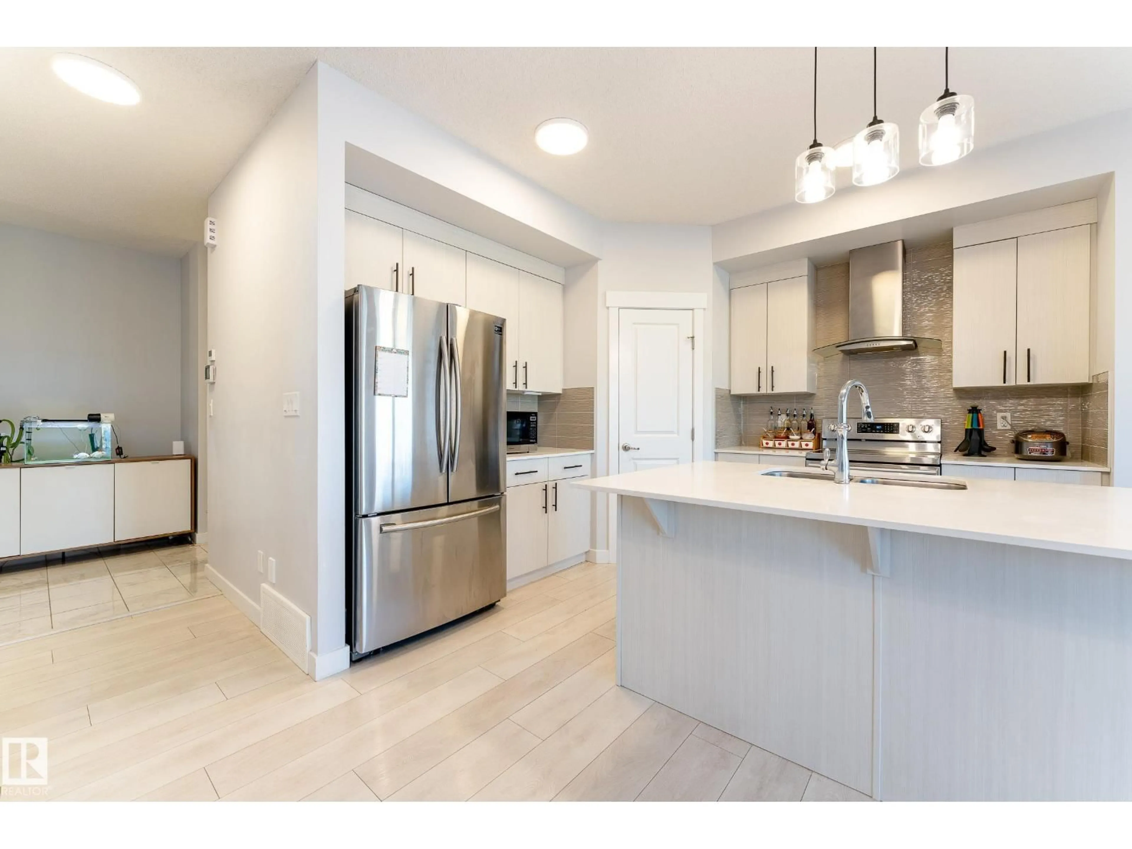 Open concept kitchen, ceramic/tile floor for 2402 KELLY CIRCLE, Edmonton Alberta T6W4G3