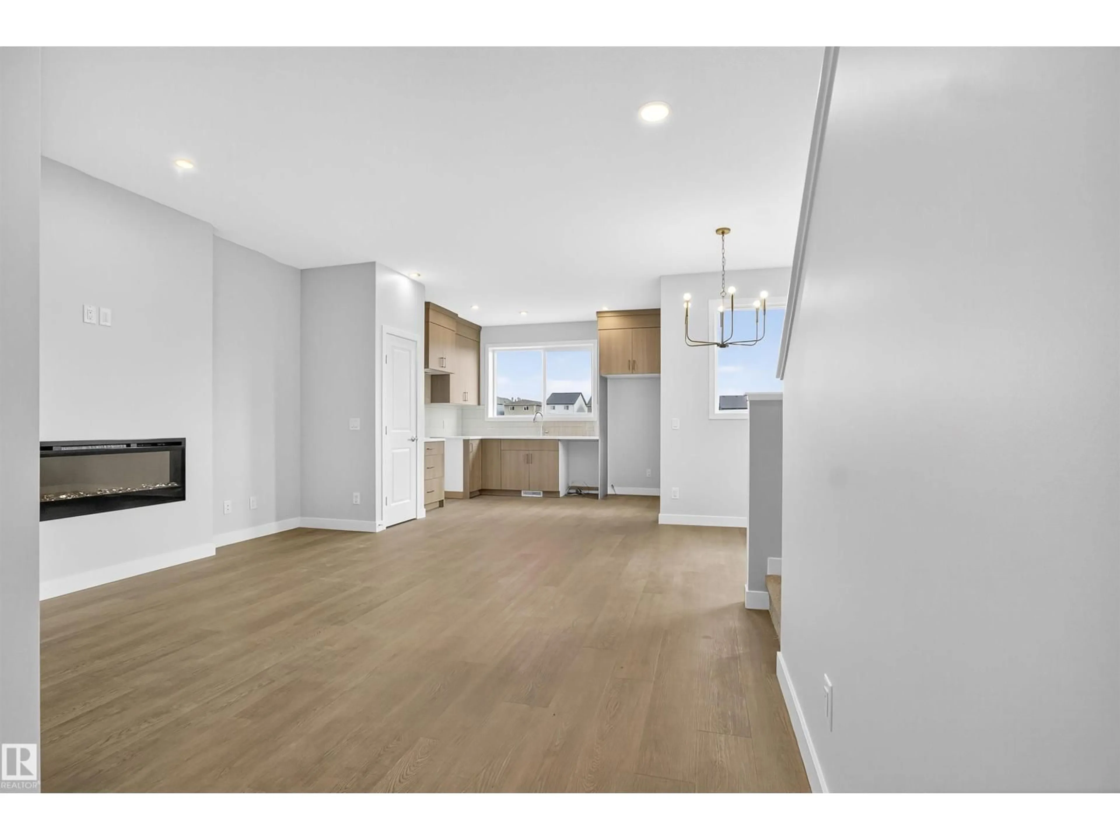 A pic of a room for 3727 ERLANGER DR, Edmonton Alberta T6M3G6