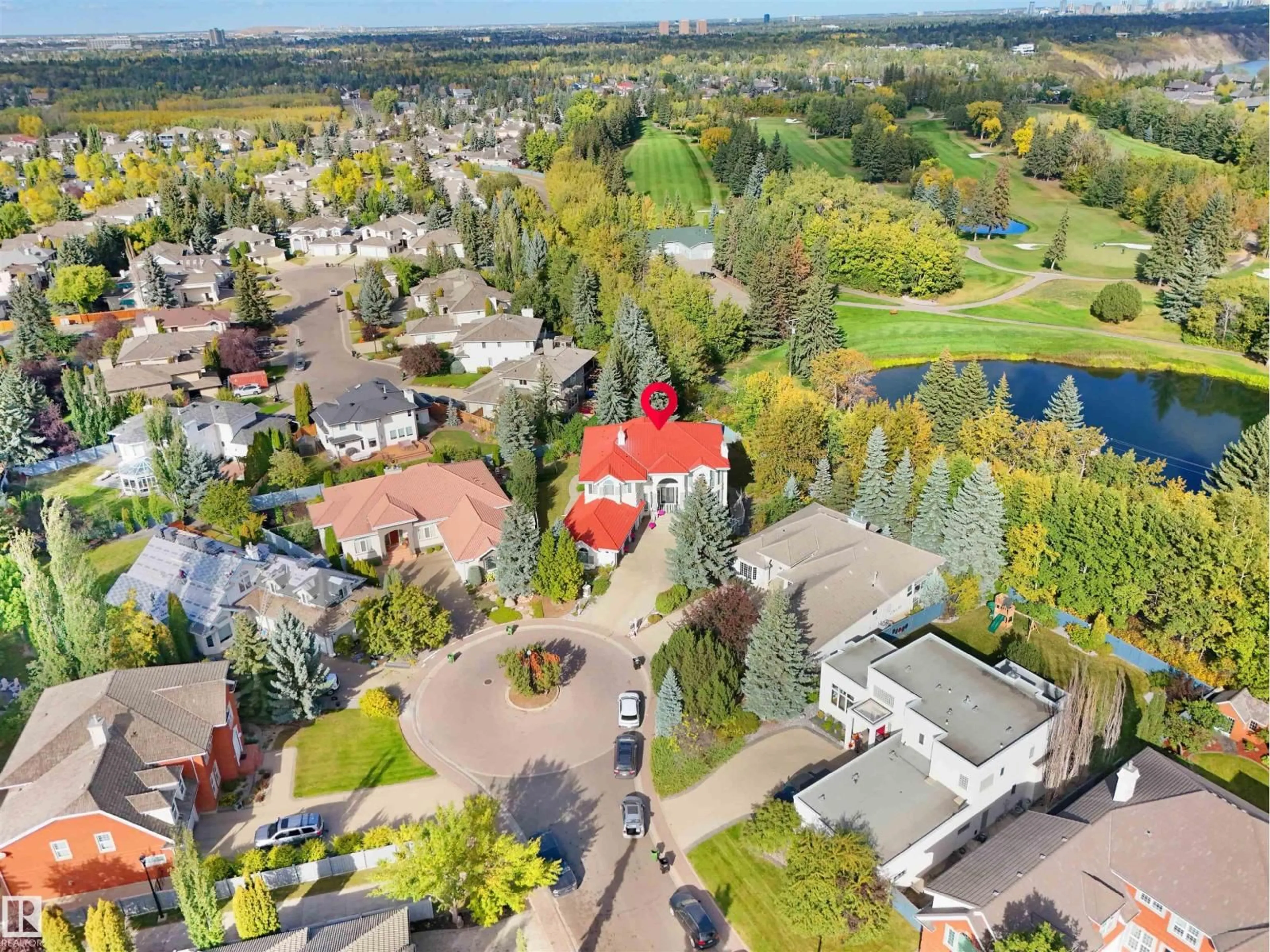 A pic from outside/outdoor area/front of a property/back of a property/a pic from drone, street for 255 WILSON LANE, Edmonton Alberta T6M2K8