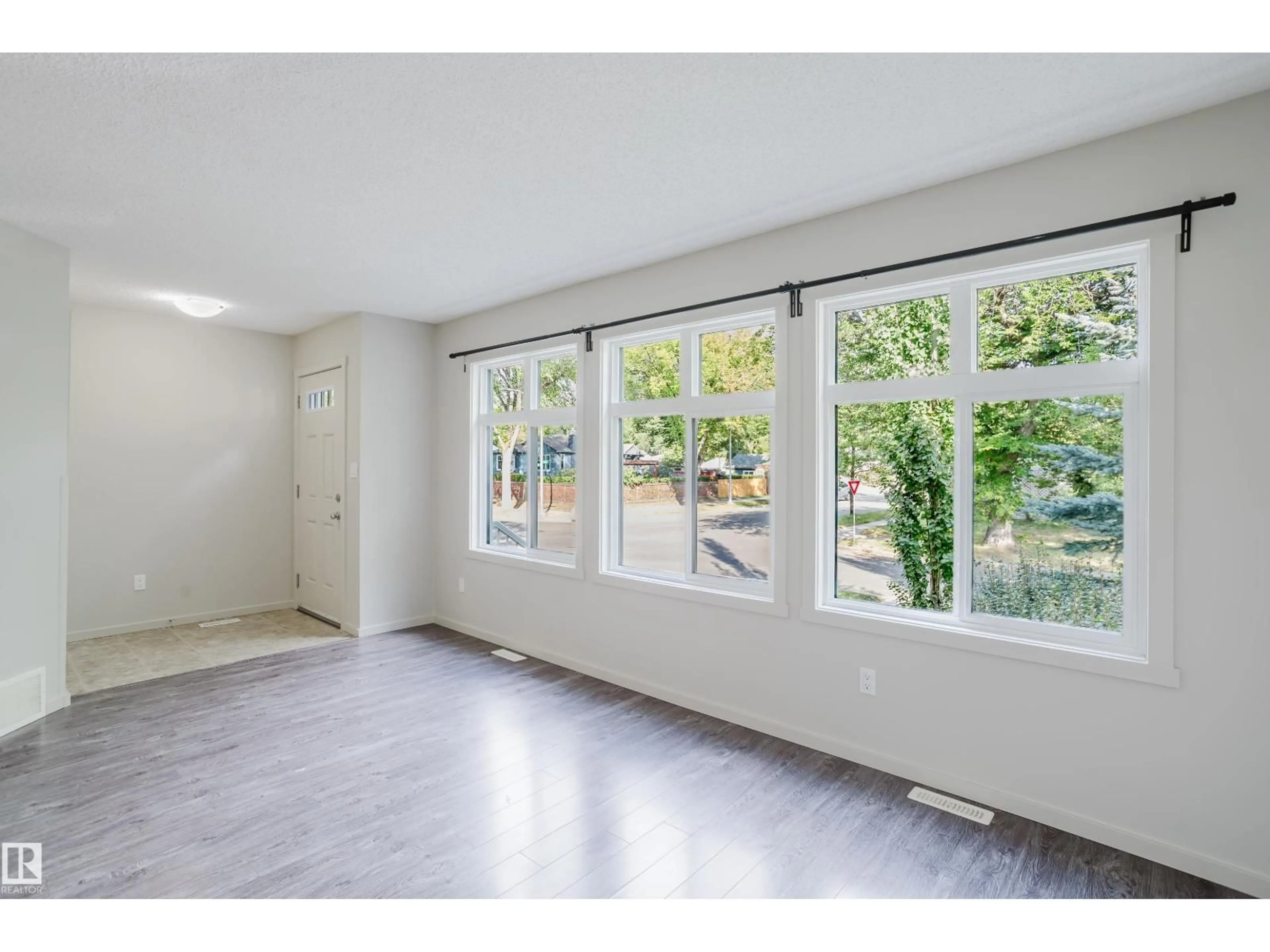 Unknown for NW - 12038 62 ST, Edmonton Alberta T5W4C8