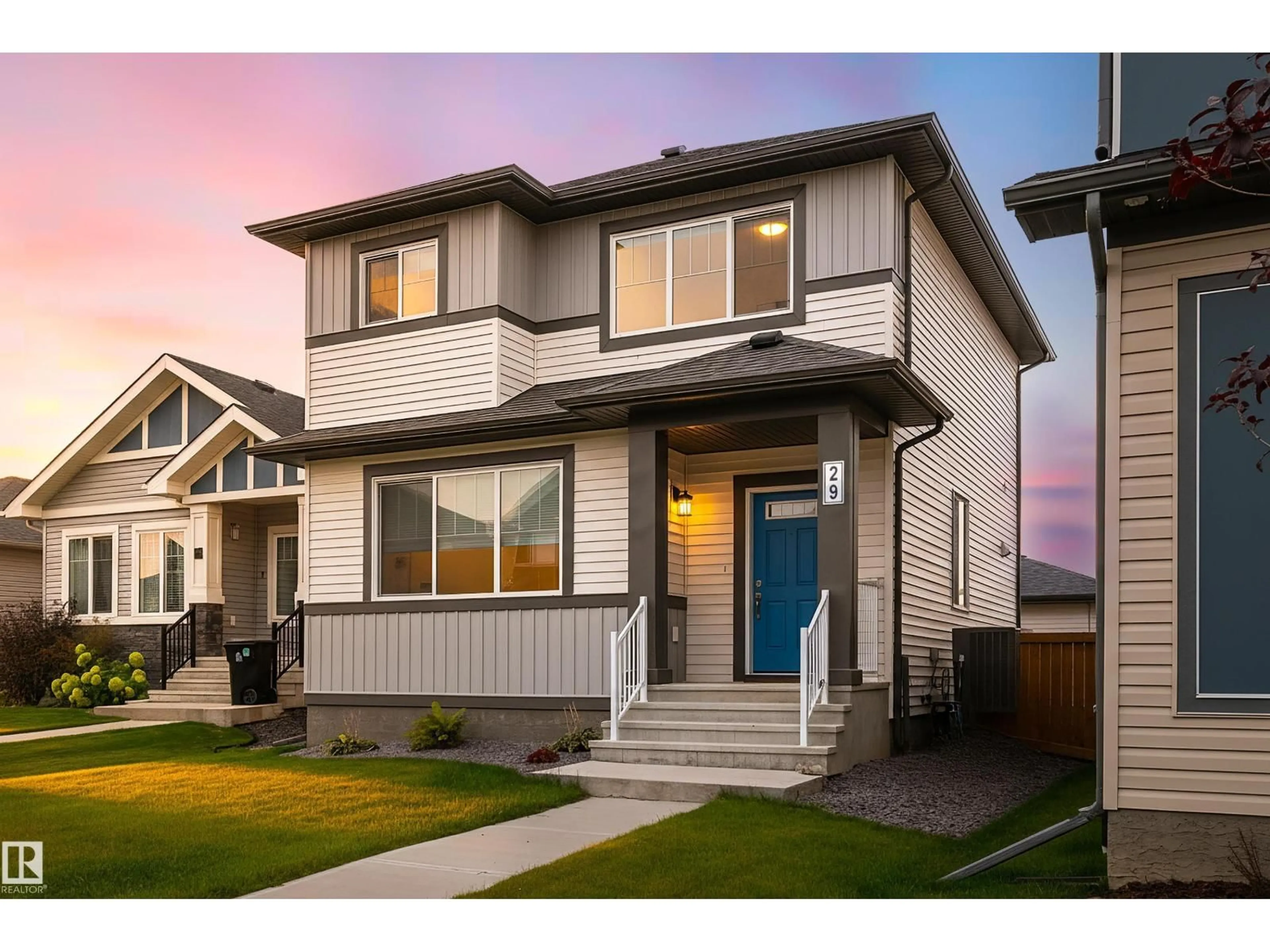 Home with vinyl exterior material, street for 29 HARRISON GA, Spruce Grove Alberta T7X0X2