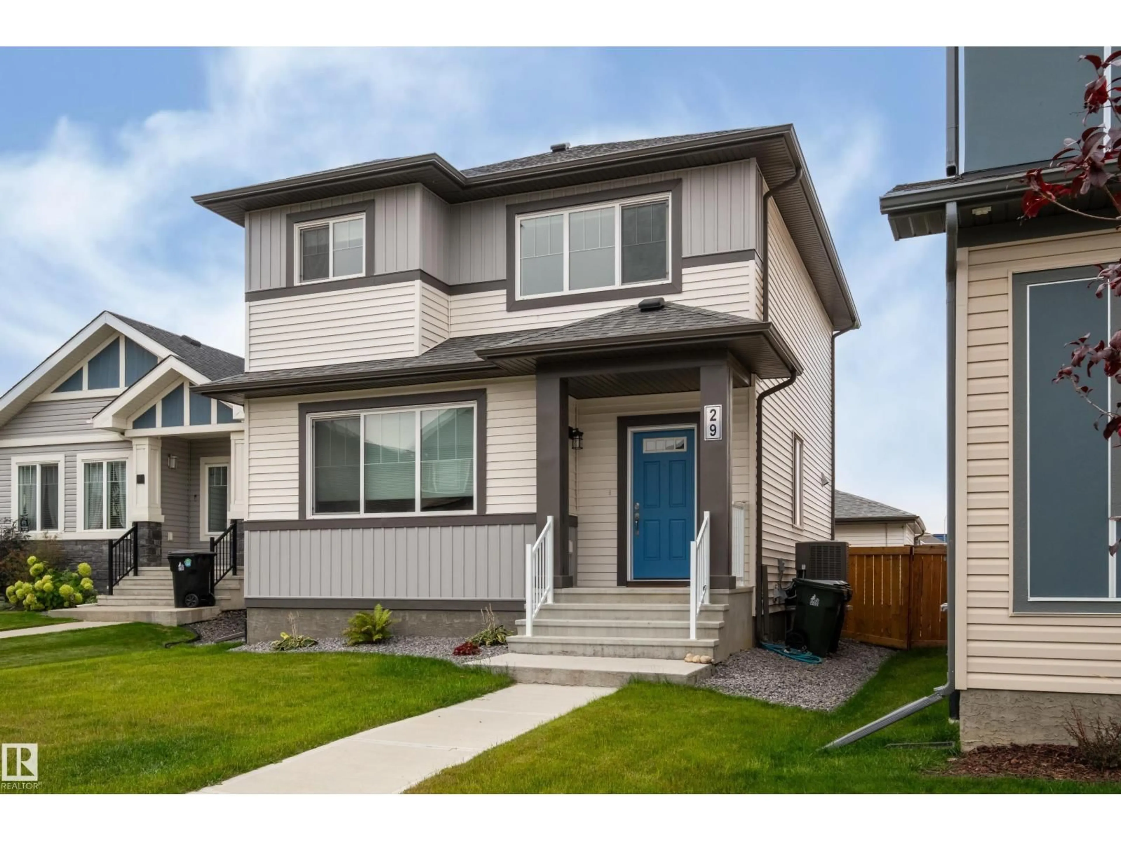 Home with vinyl exterior material, street for 29 HARRISON GA, Spruce Grove Alberta T7X0X2