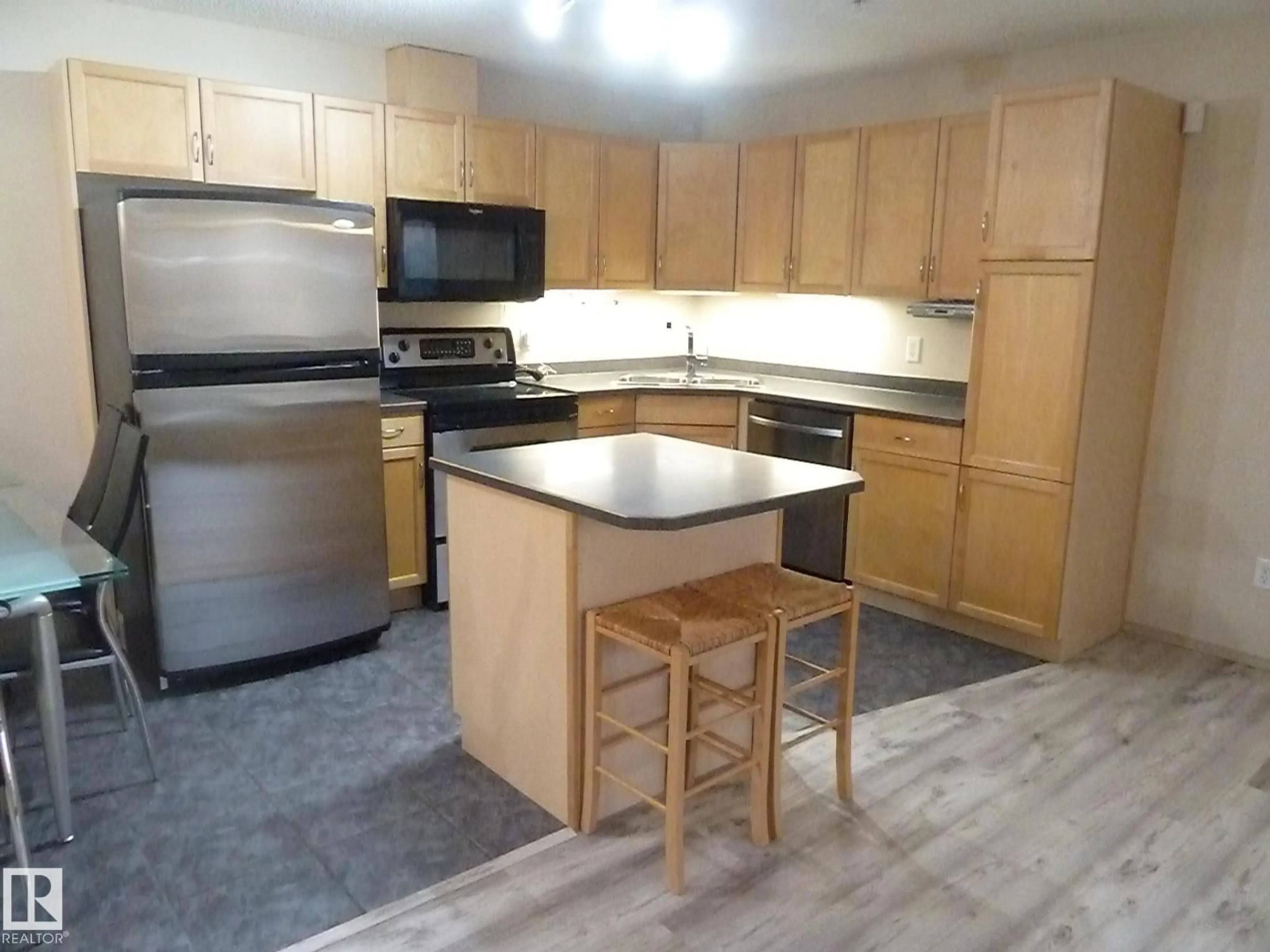 Standard kitchen, unknown for #112 - 16303 95 ST, Edmonton Alberta T5Z3V1