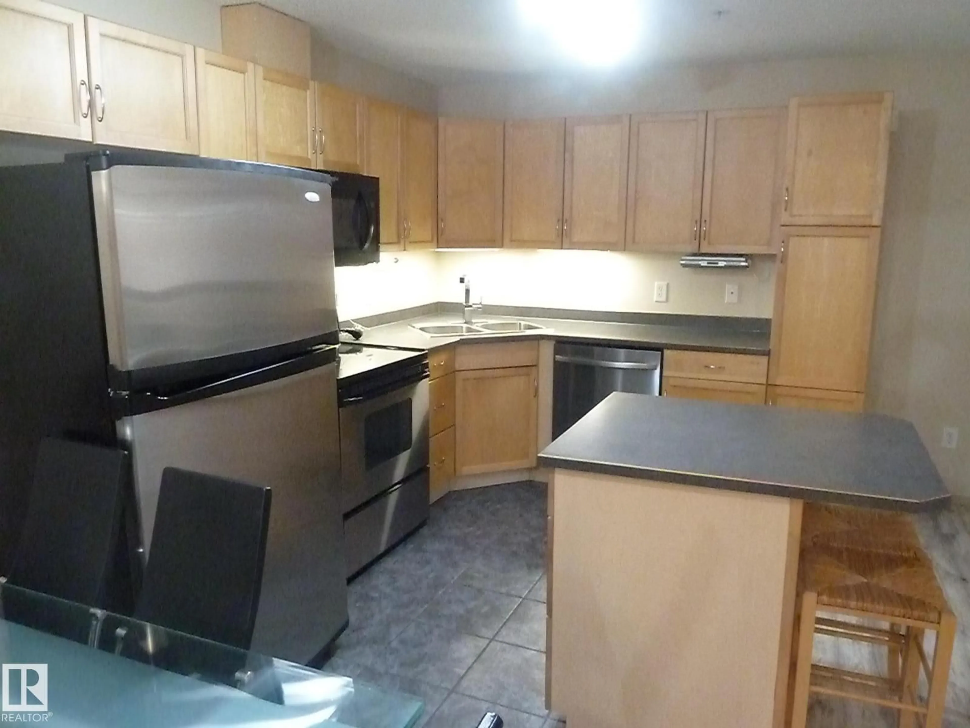 Standard kitchen, unknown for #112 - 16303 95 ST, Edmonton Alberta T5Z3V1