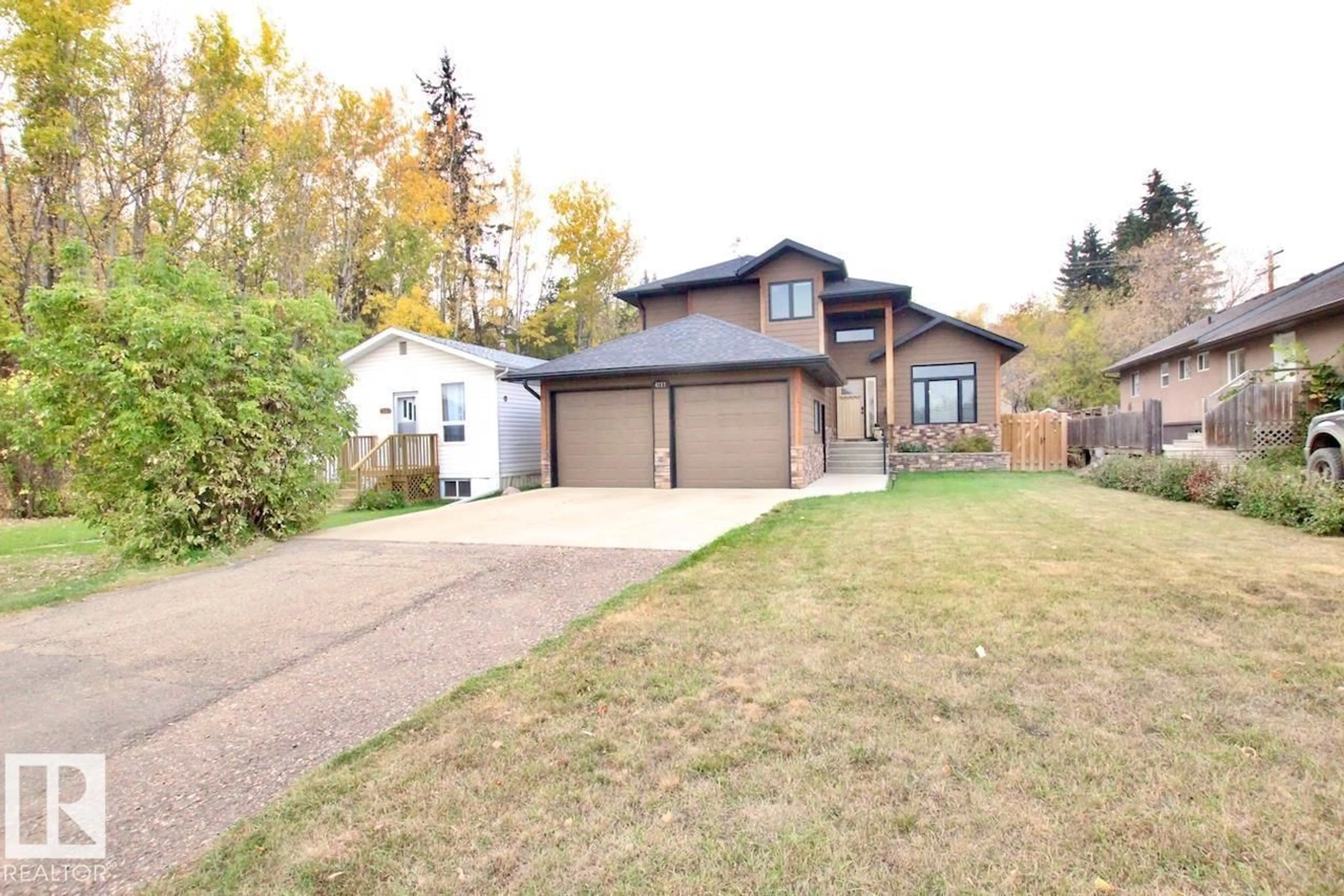 Unknown for 4717 52 ST, Athabasca Town Alberta T9S1K7