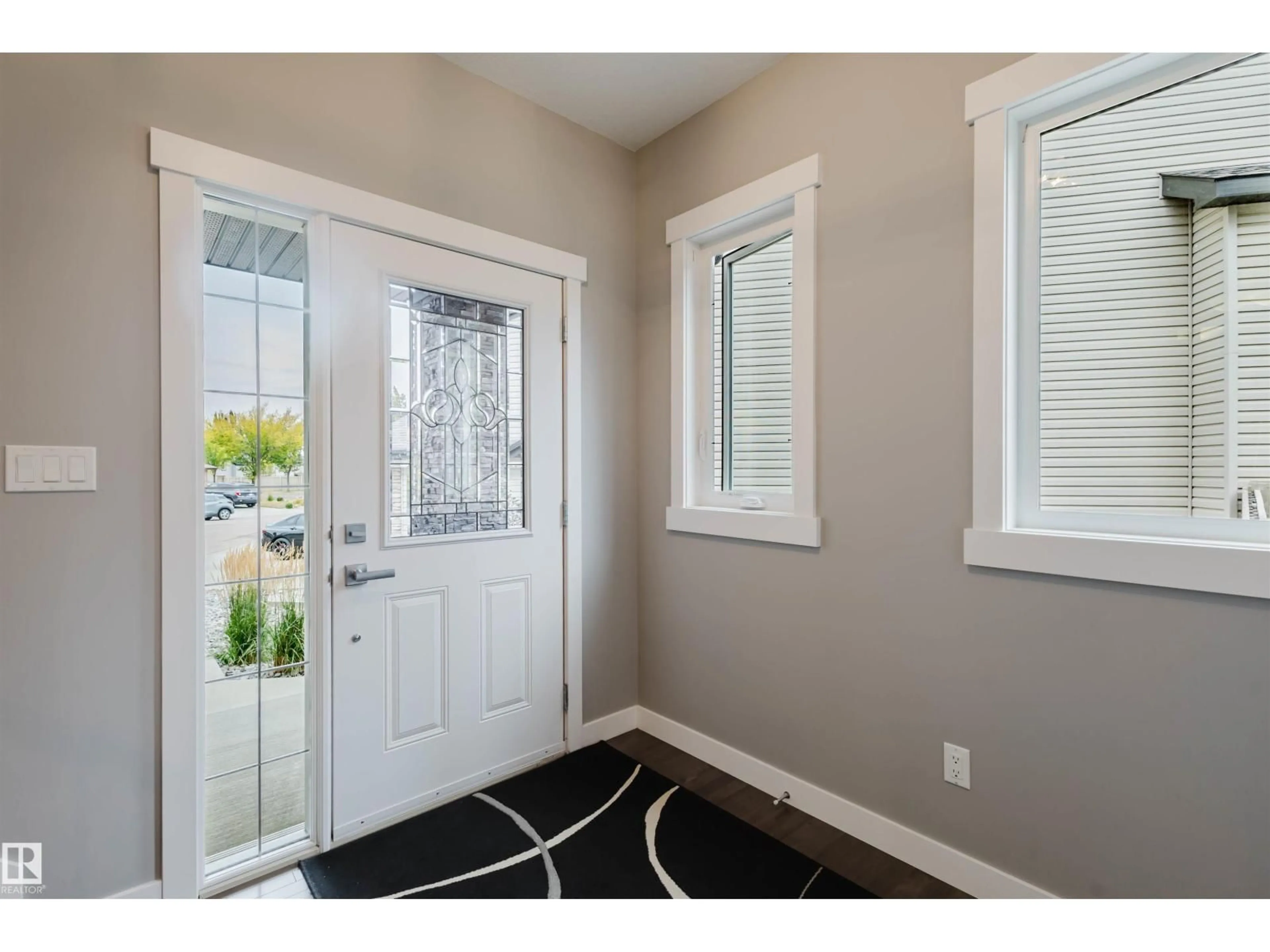 Indoor entryway for SW - 2117 69A ST, Edmonton Alberta T6X0S7
