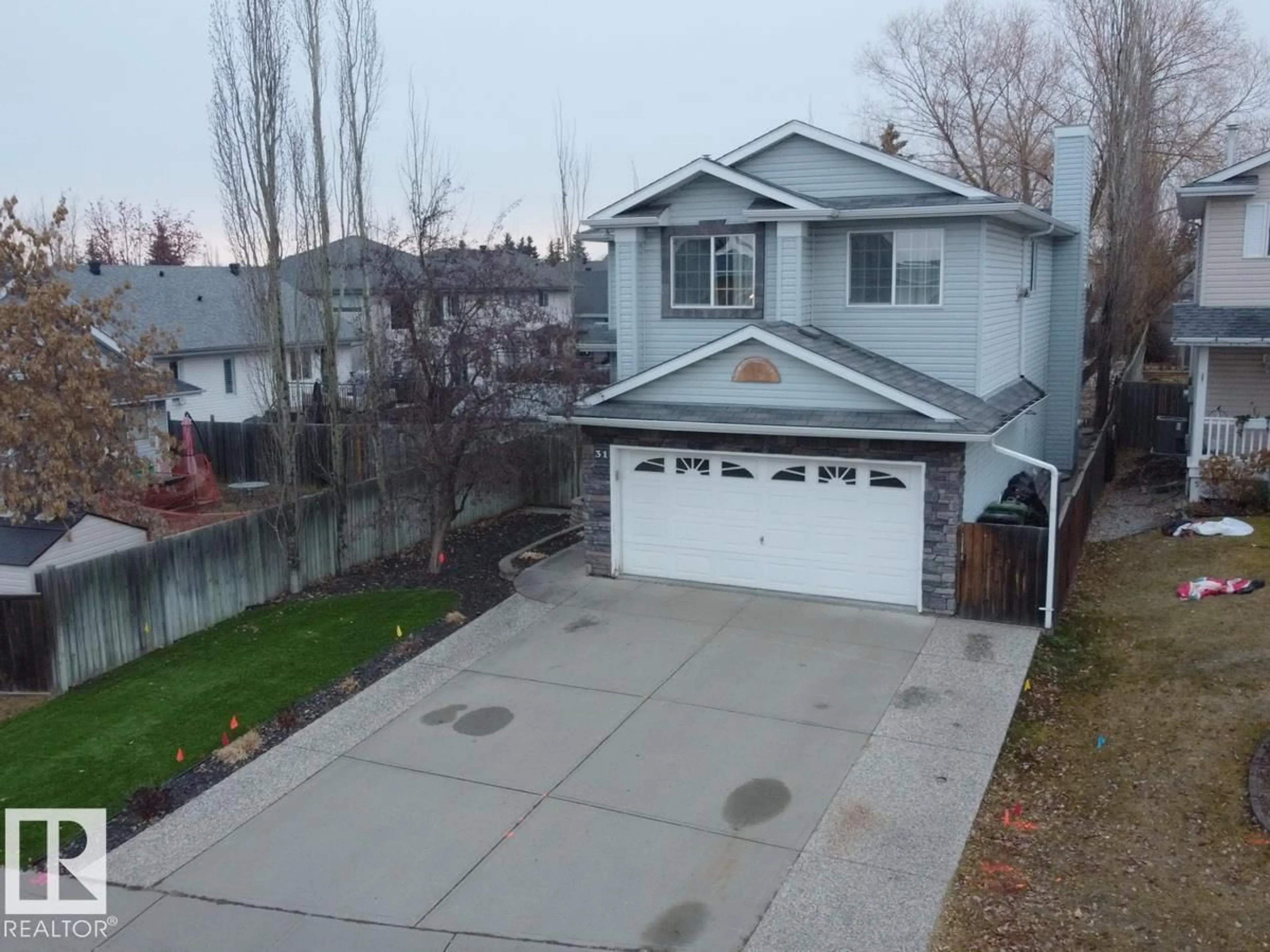 A pic from outside/outdoor area/front of a property/back of a property/a pic from drone, water/lake/river/ocean view for 31 WESTWOOD WY, Fort Saskatchewan Alberta T8L4G4