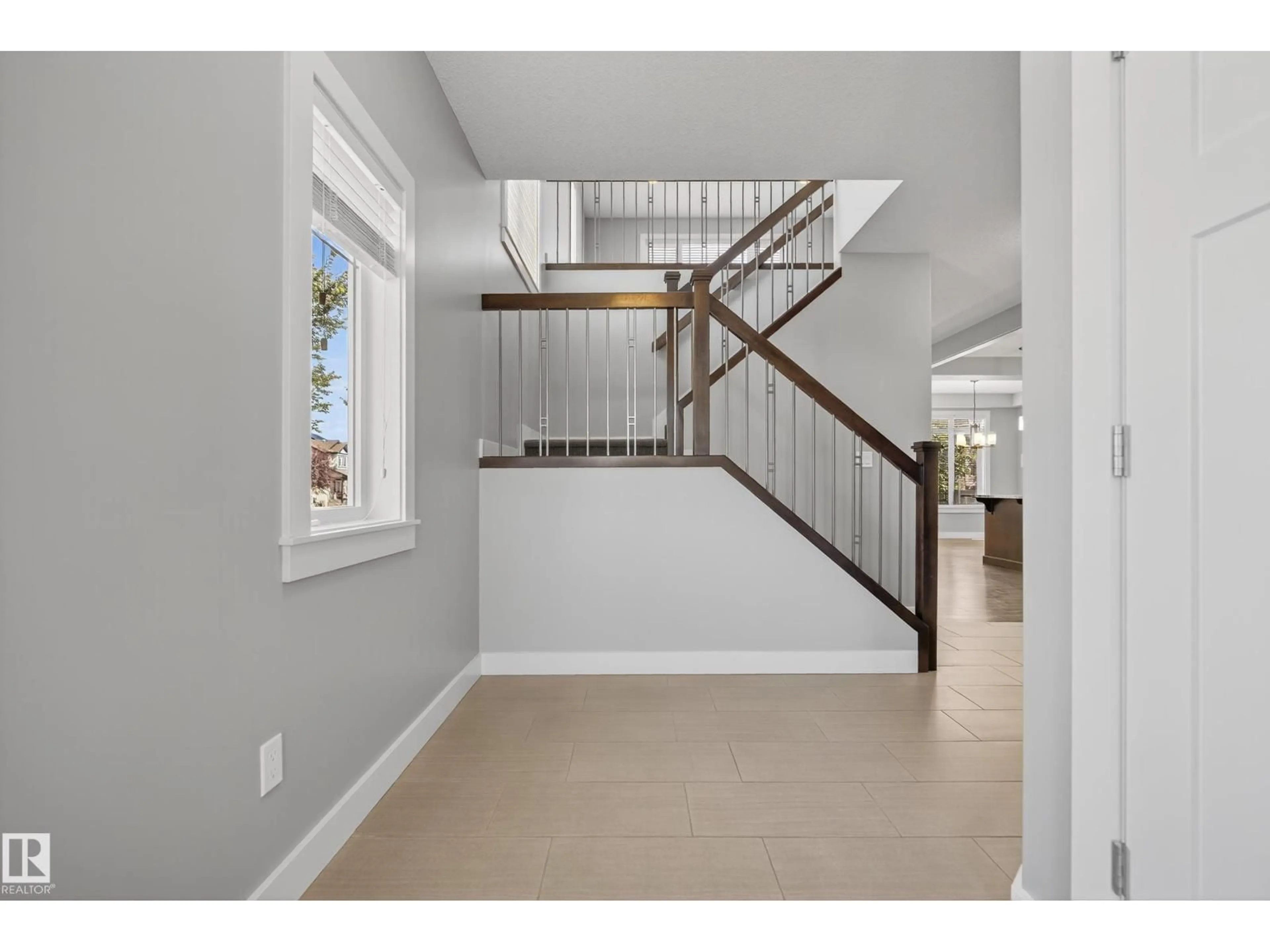 Indoor entryway for 2 ELLICE BN, Fort Saskatchewan Alberta T8L0T8