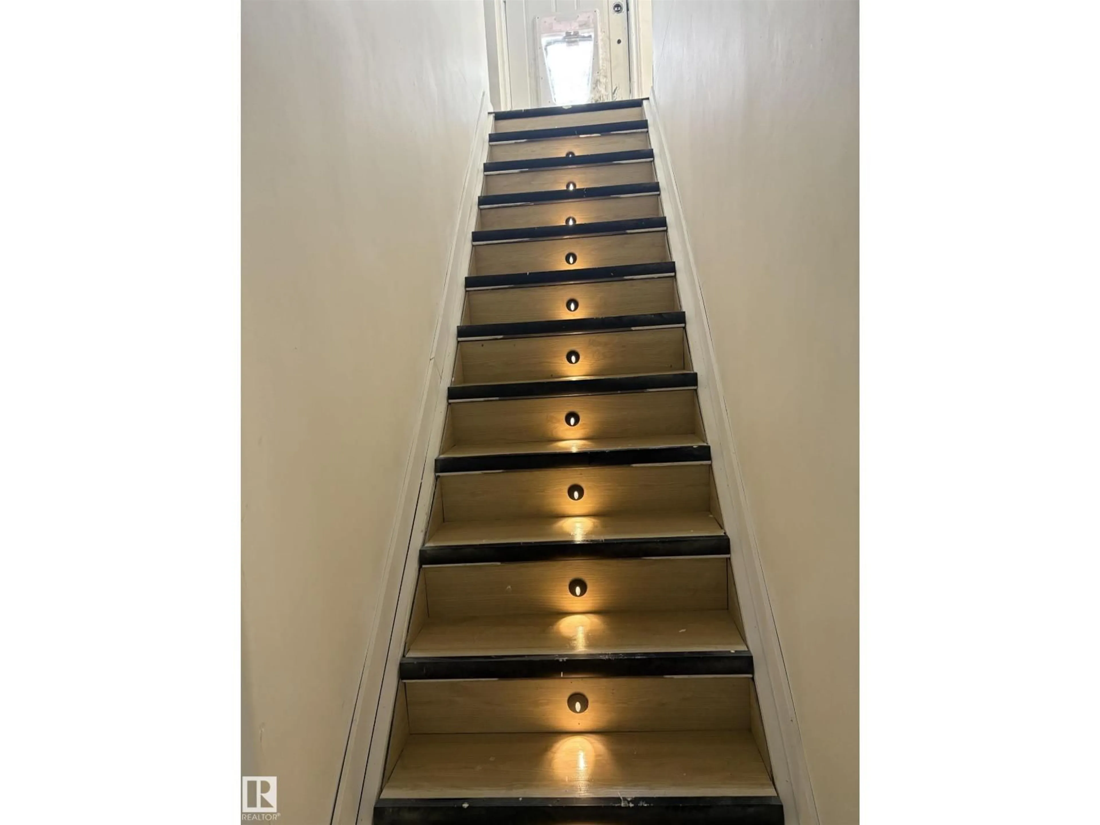 Stairs for NW - 12907 26 ST, Edmonton Alberta T5A3X8