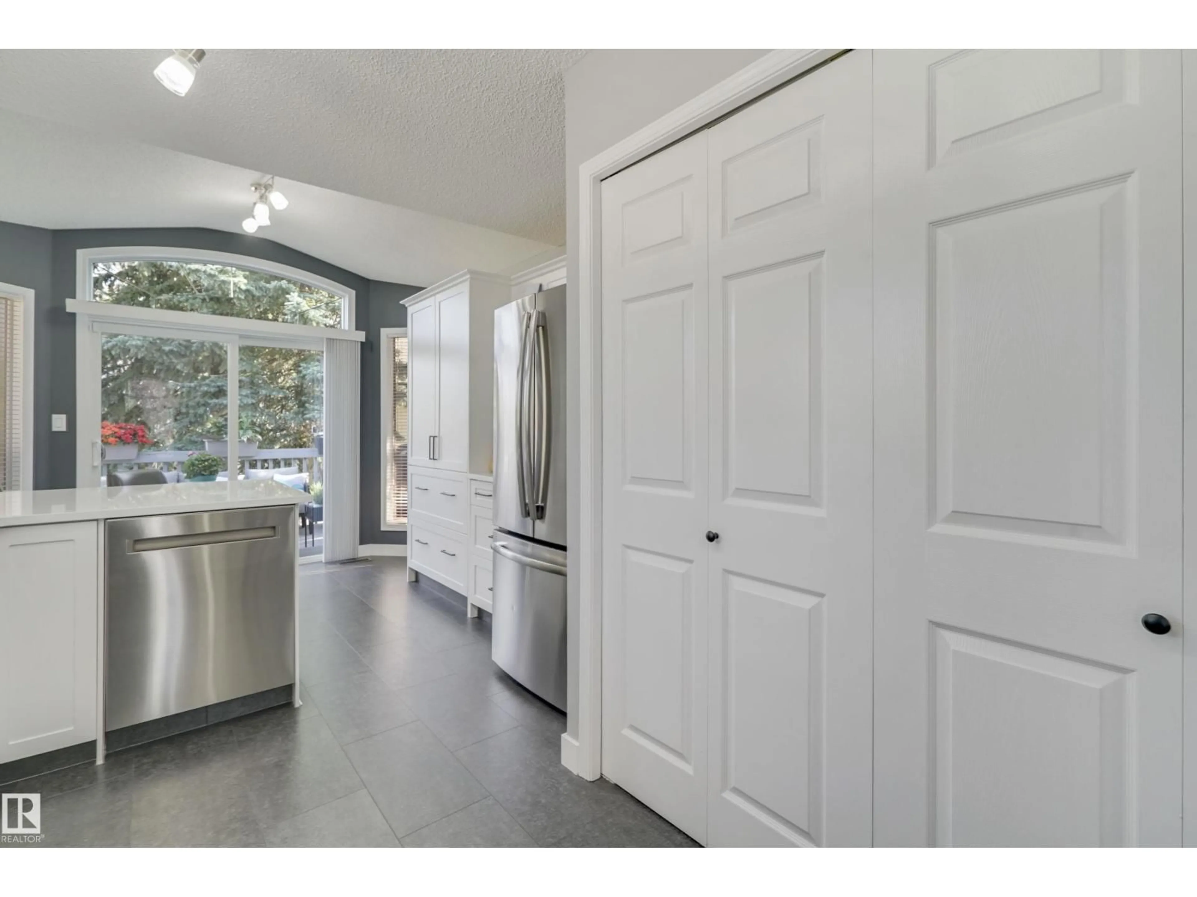Unknown for 1038 CARTER CREST RD, Edmonton Alberta T6R2K2