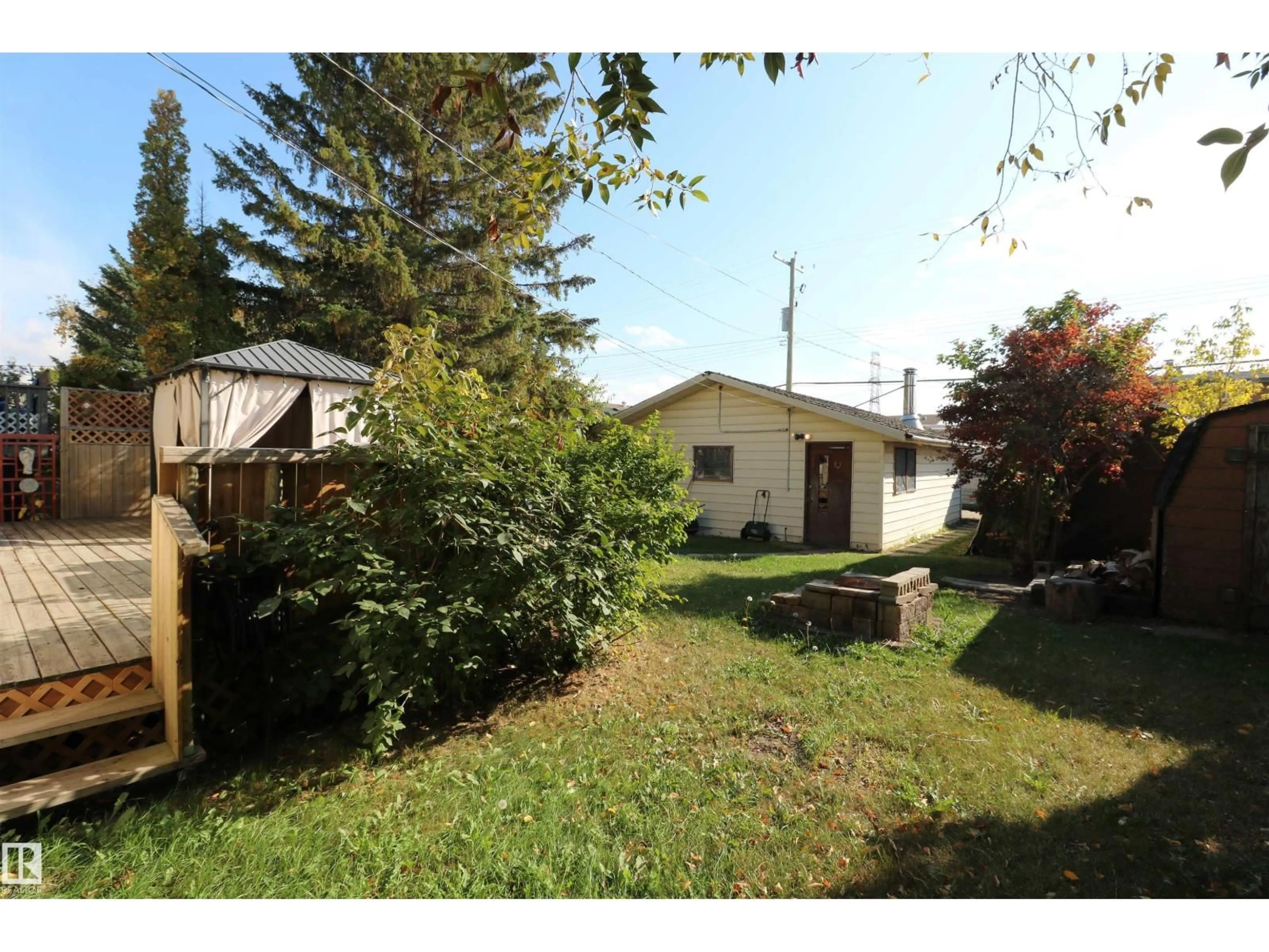 Patio, street for 5029 52 AV, Wabamun Alberta T0E2K0