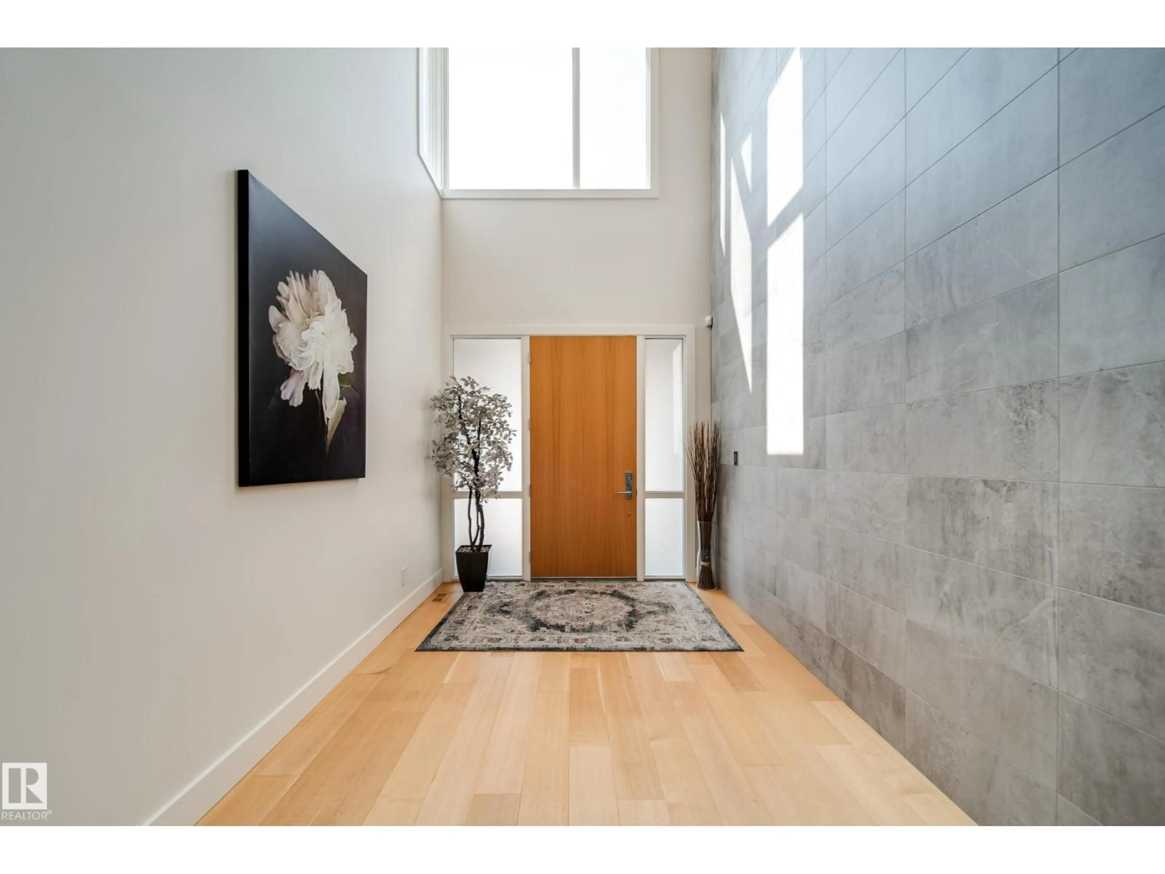 Indoor entryway for 705 HOWATT DR, Edmonton Alberta T6W3K3
