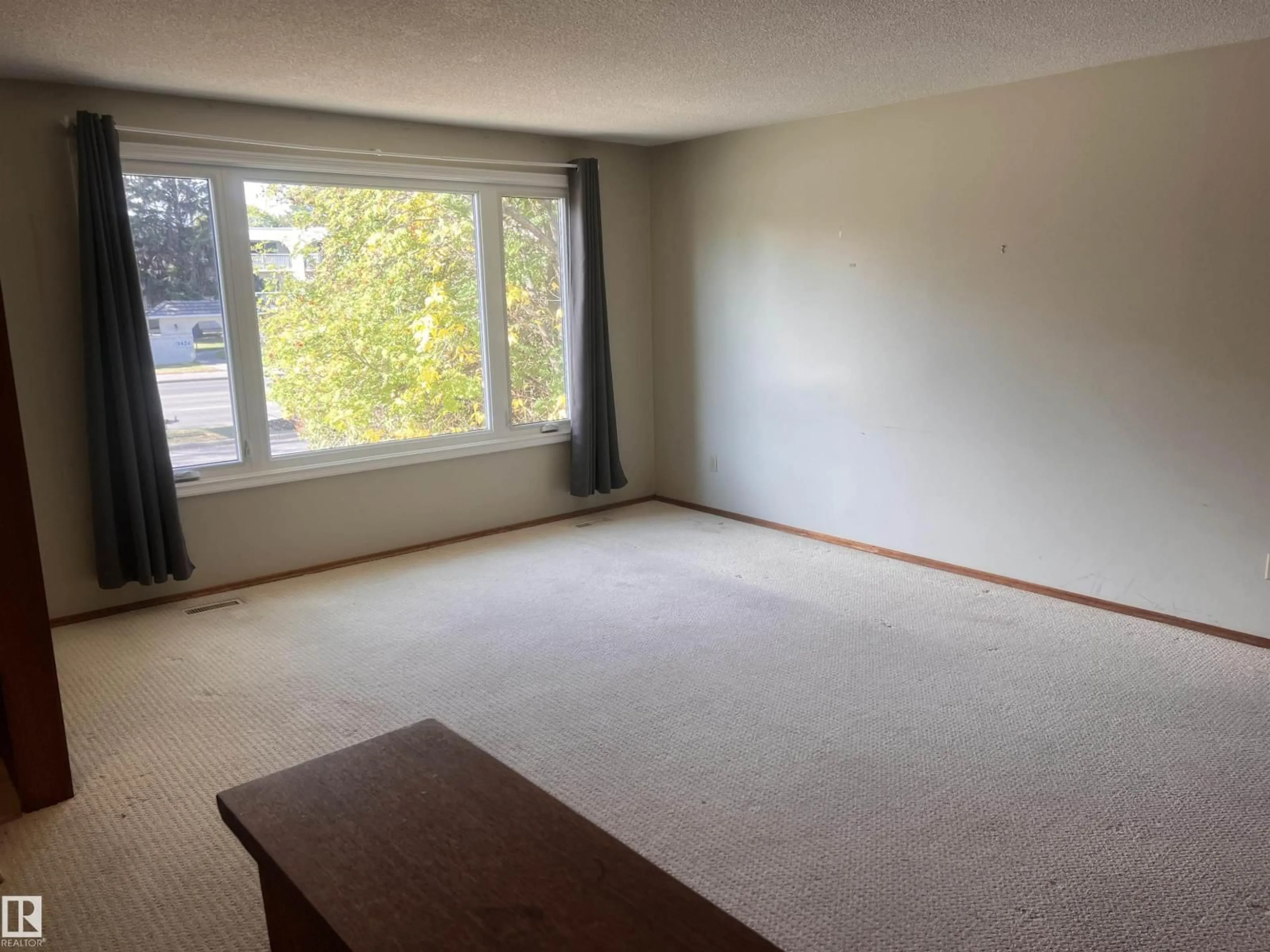 A pic of a room for NW - 9415 149 ST, Edmonton Alberta T5R1C5