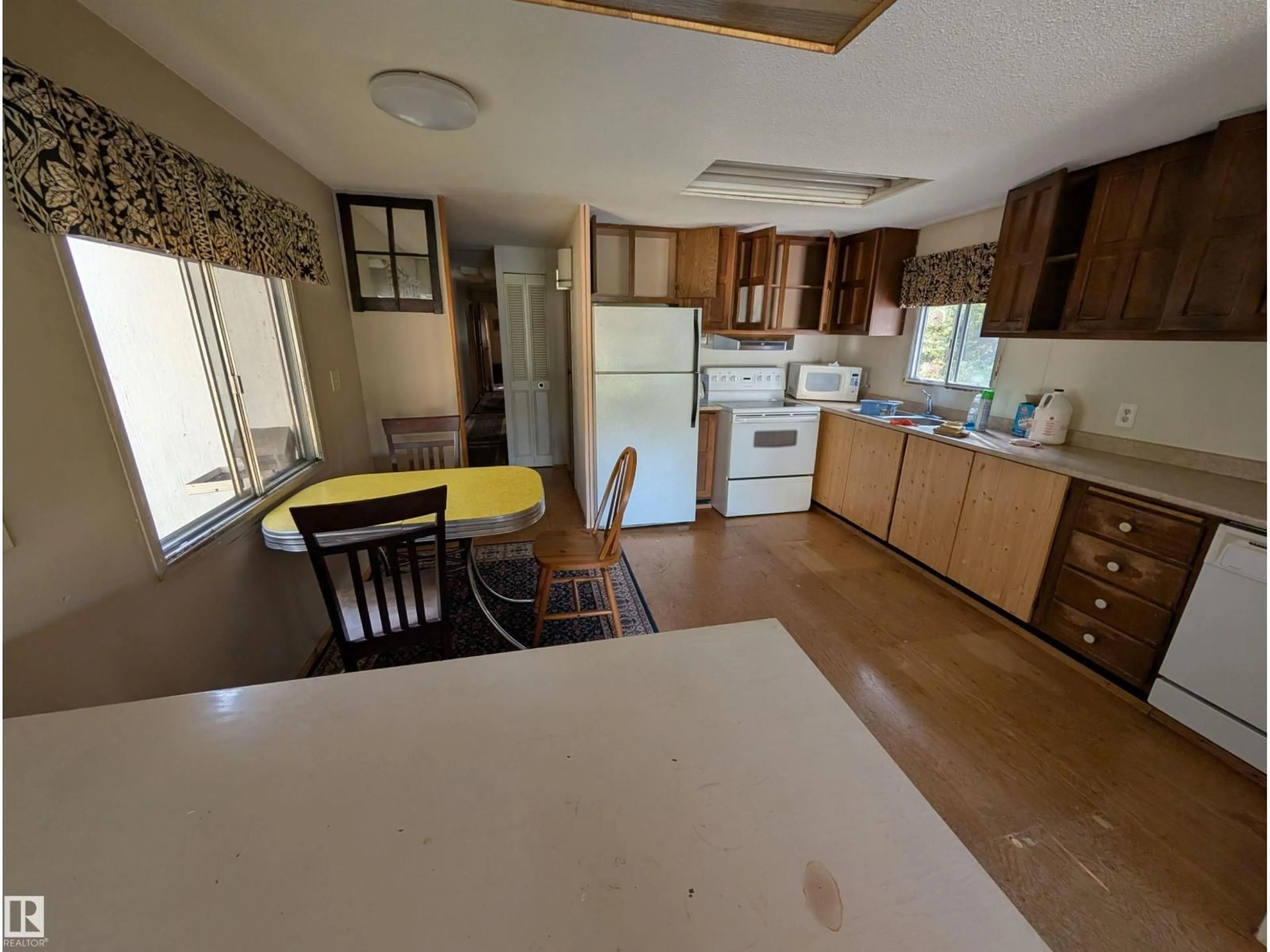 Standard kitchen, unknown for 3320 HWY 633, Rural Lac Ste. Anne County Alberta T0E0A0