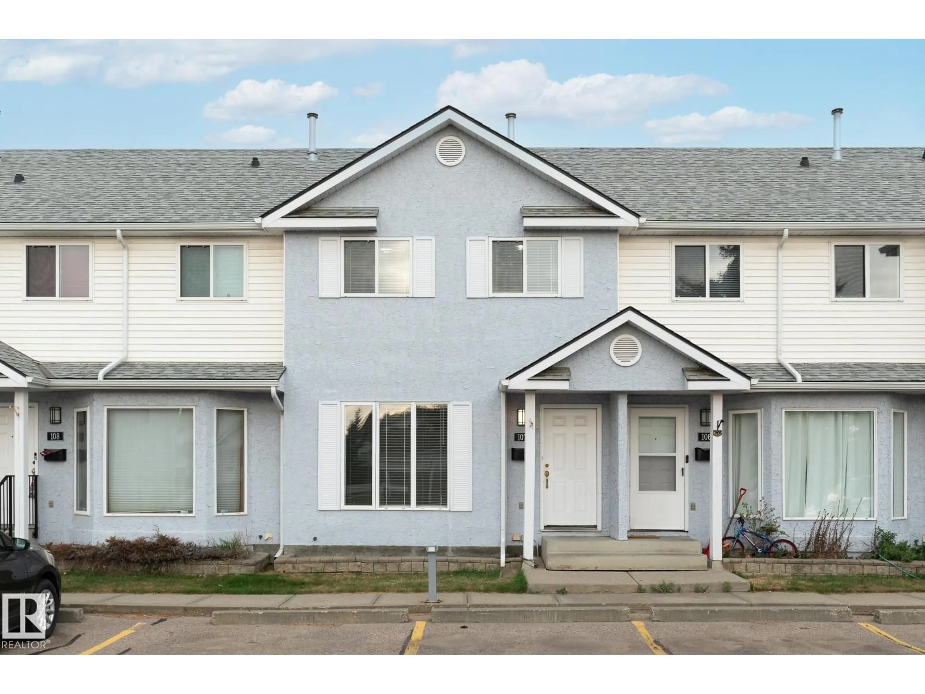 Home with vinyl exterior material, street for #107 - 107 ABERDEEN WY, Stony Plain Alberta T7Z1M9