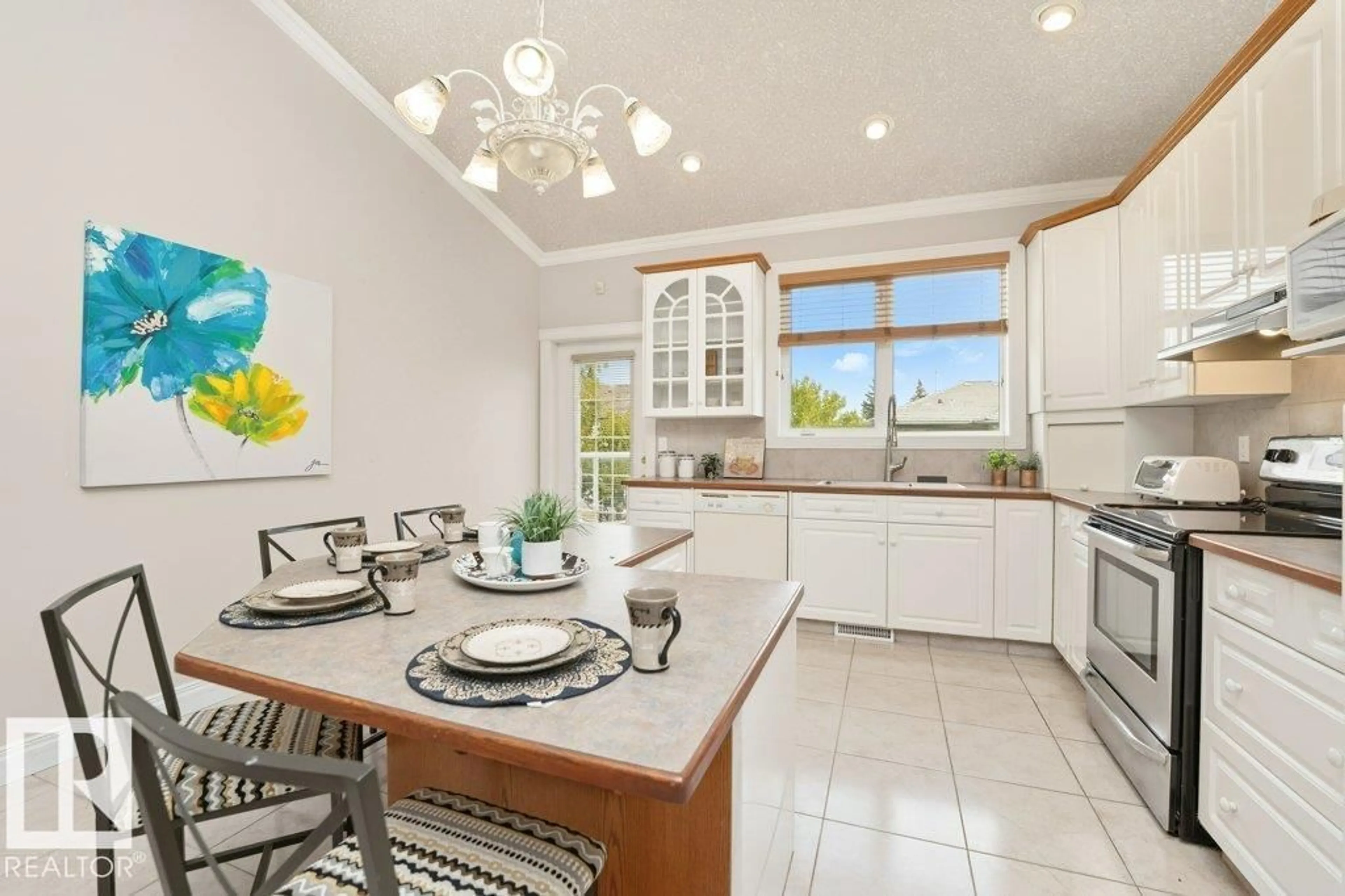 Open concept kitchen, ceramic/tile floor for 429 NORWAY CRESCENT, Sherwood Park Alberta T8A5Z4