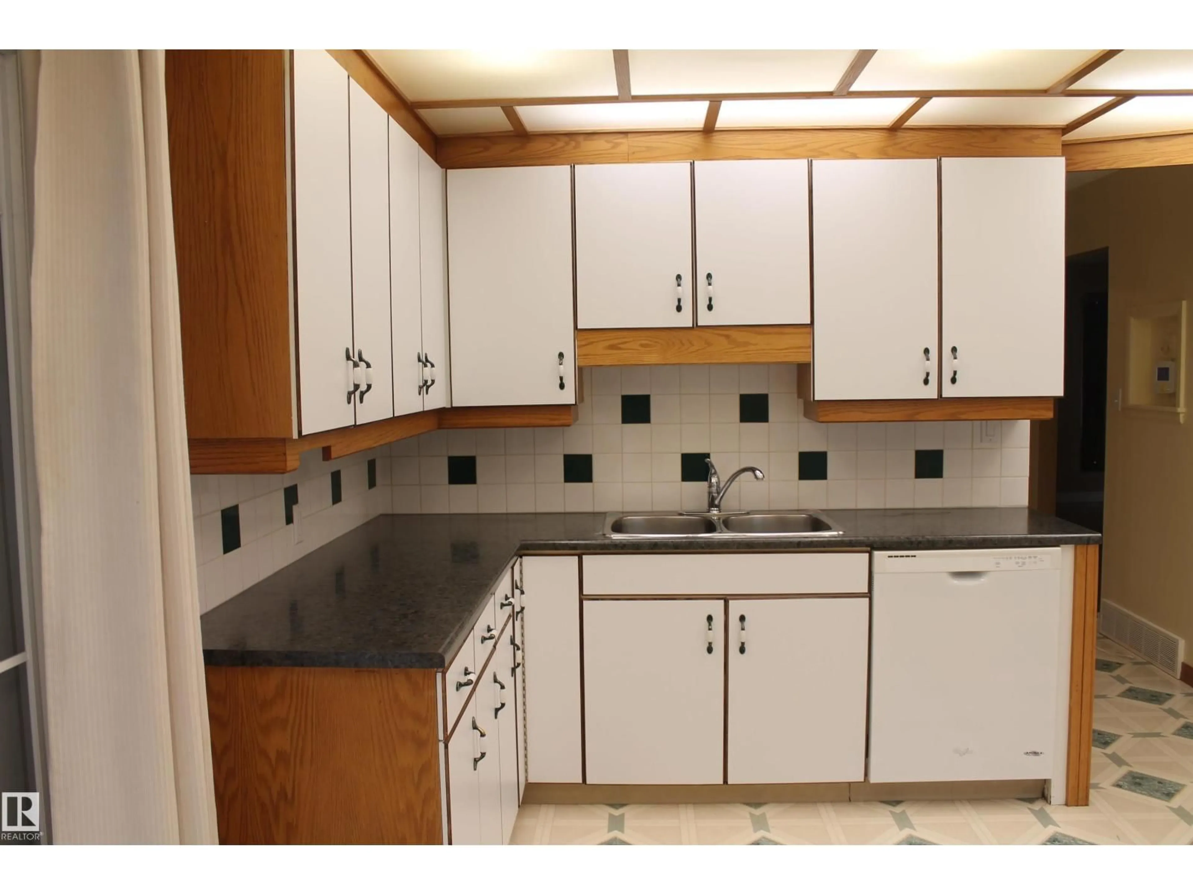 Standard kitchen, ceramic/tile floor for 5026 47 ST, Daysland Alberta T0B1A0