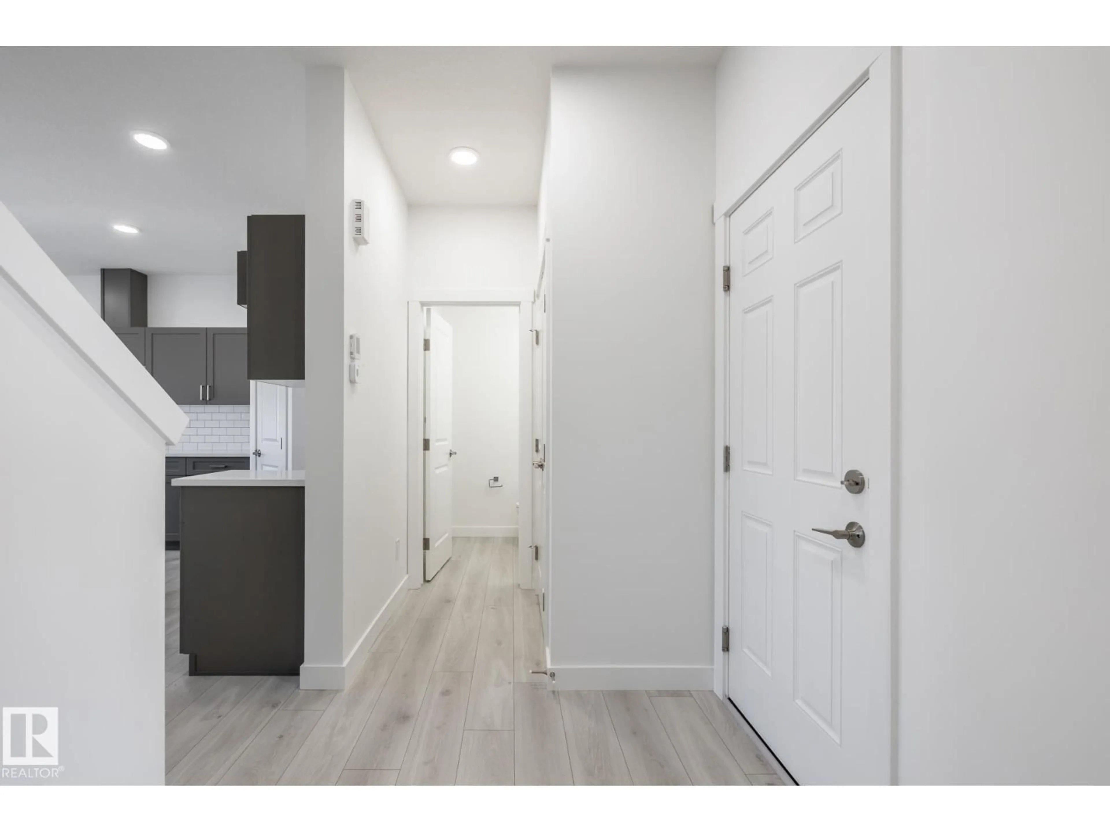 Indoor entryway for 8641 97 AV, Morinville Alberta T8R2S1