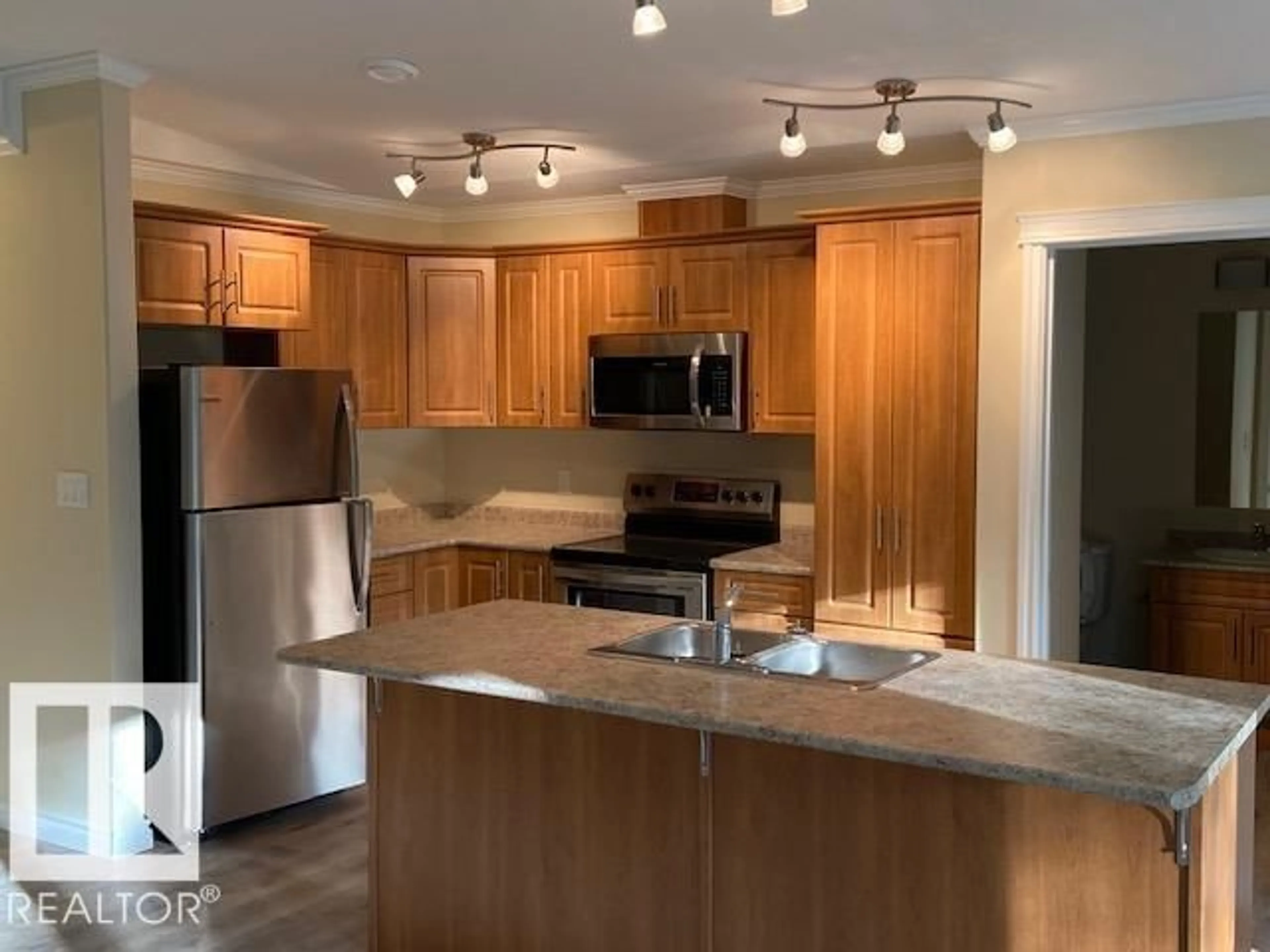 Open concept kitchen, unknown for 5038 49 ST, Neerlandia Alberta T0G1R0