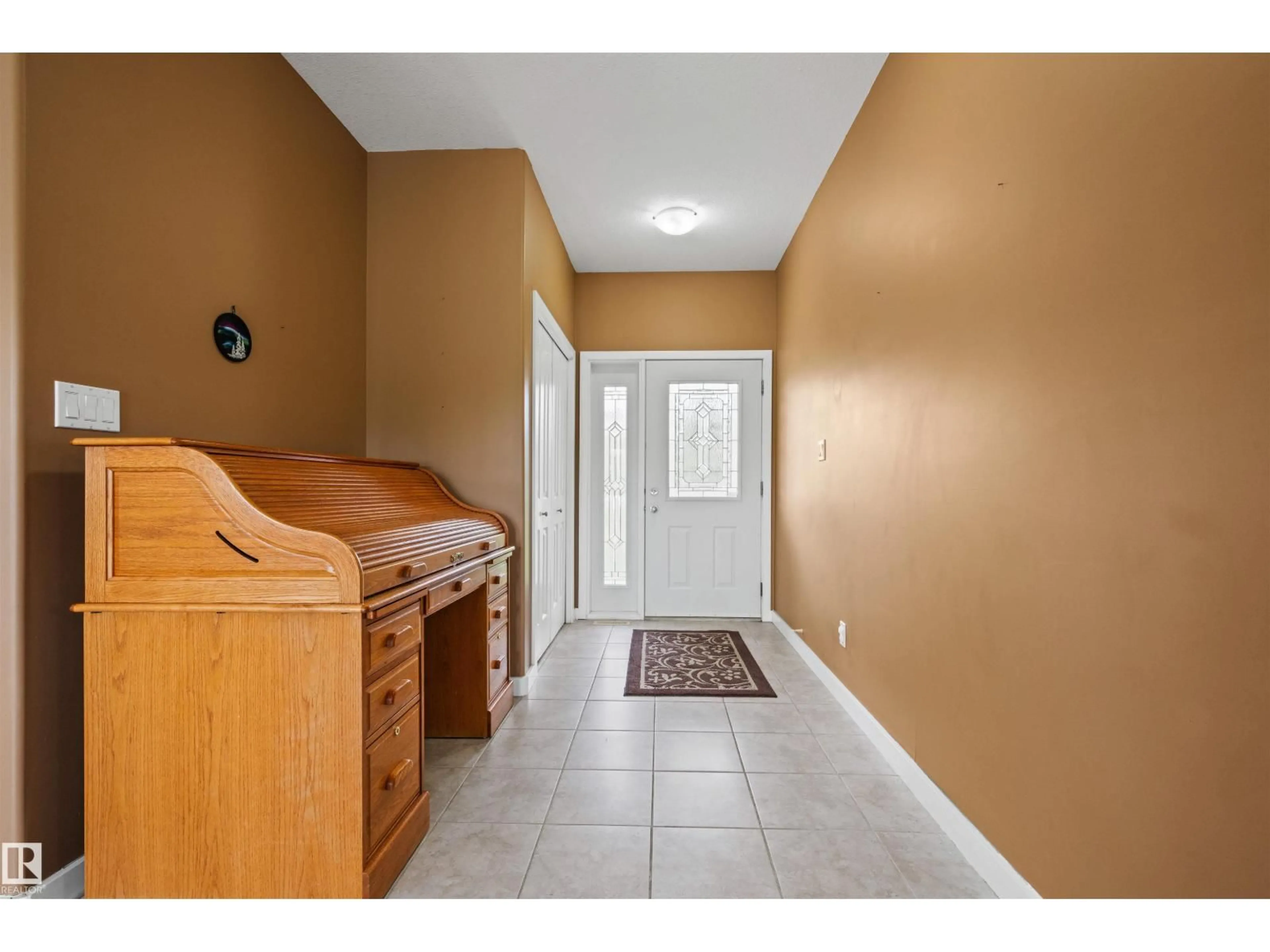 Indoor entryway for 50322 - 130 RGE ROAD 232, Rural Leduc County Alberta T4X0K9
