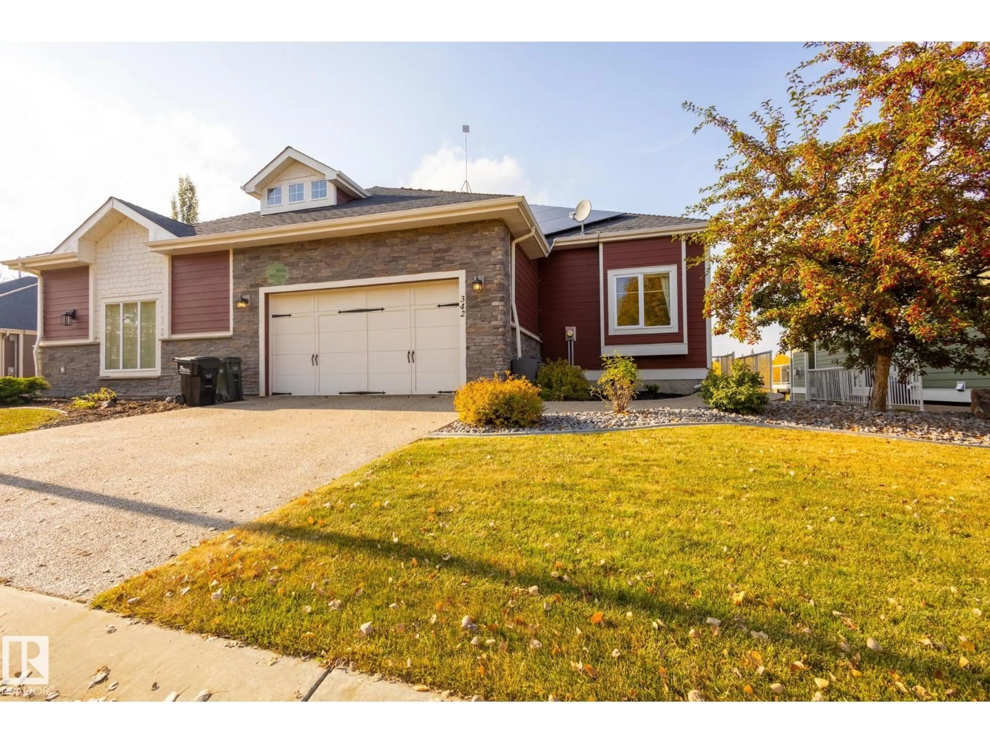 Home with vinyl exterior material, street for 342 - 51101 RGE ROAD 222, Rural Strathcona County Alberta T8C1G9