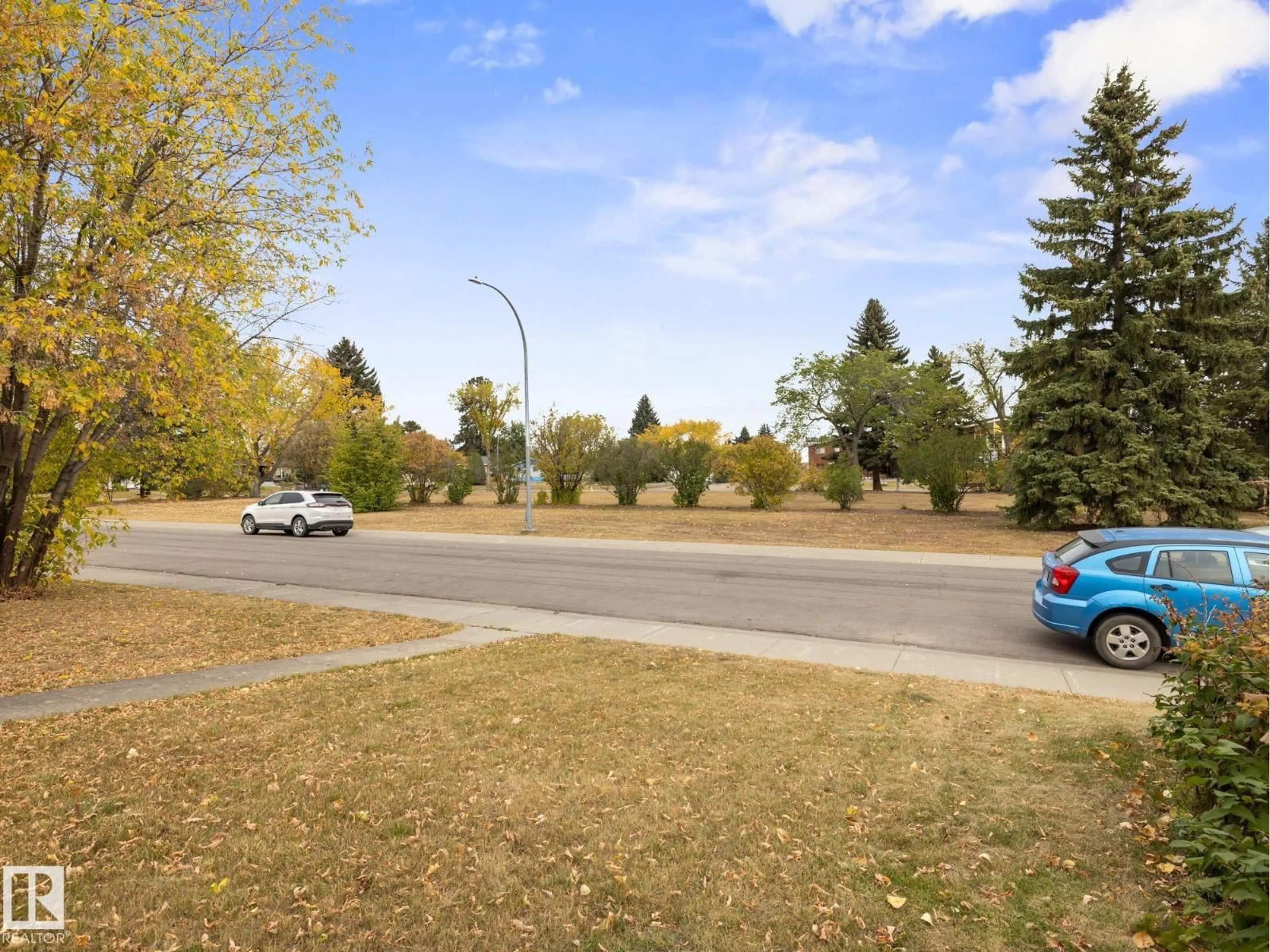 Unknown for 13207 133 AV, Edmonton Alberta T6V1A8