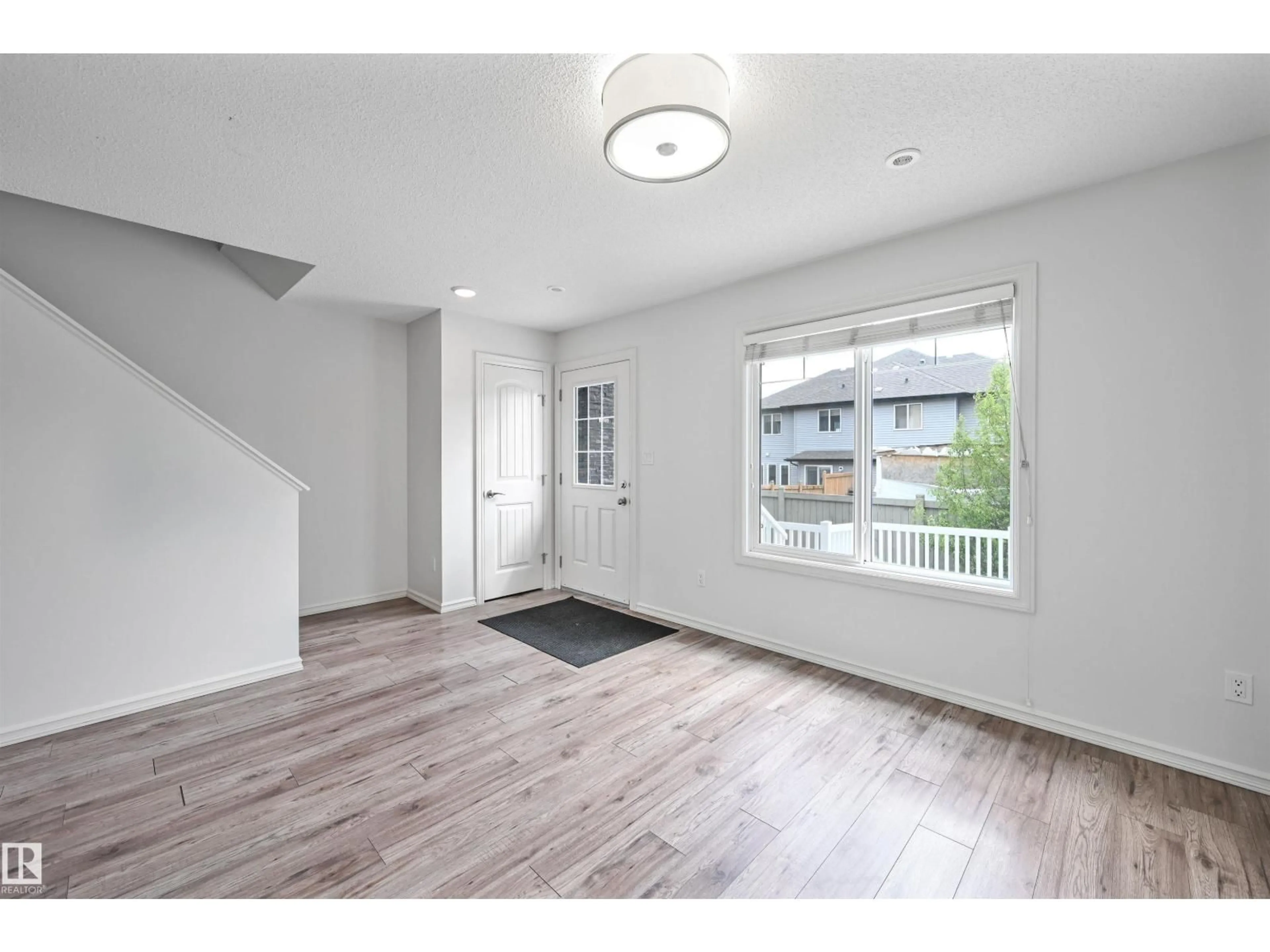 Unknown for #3 - 2215 24 ST NW, Edmonton Alberta T6T1A6