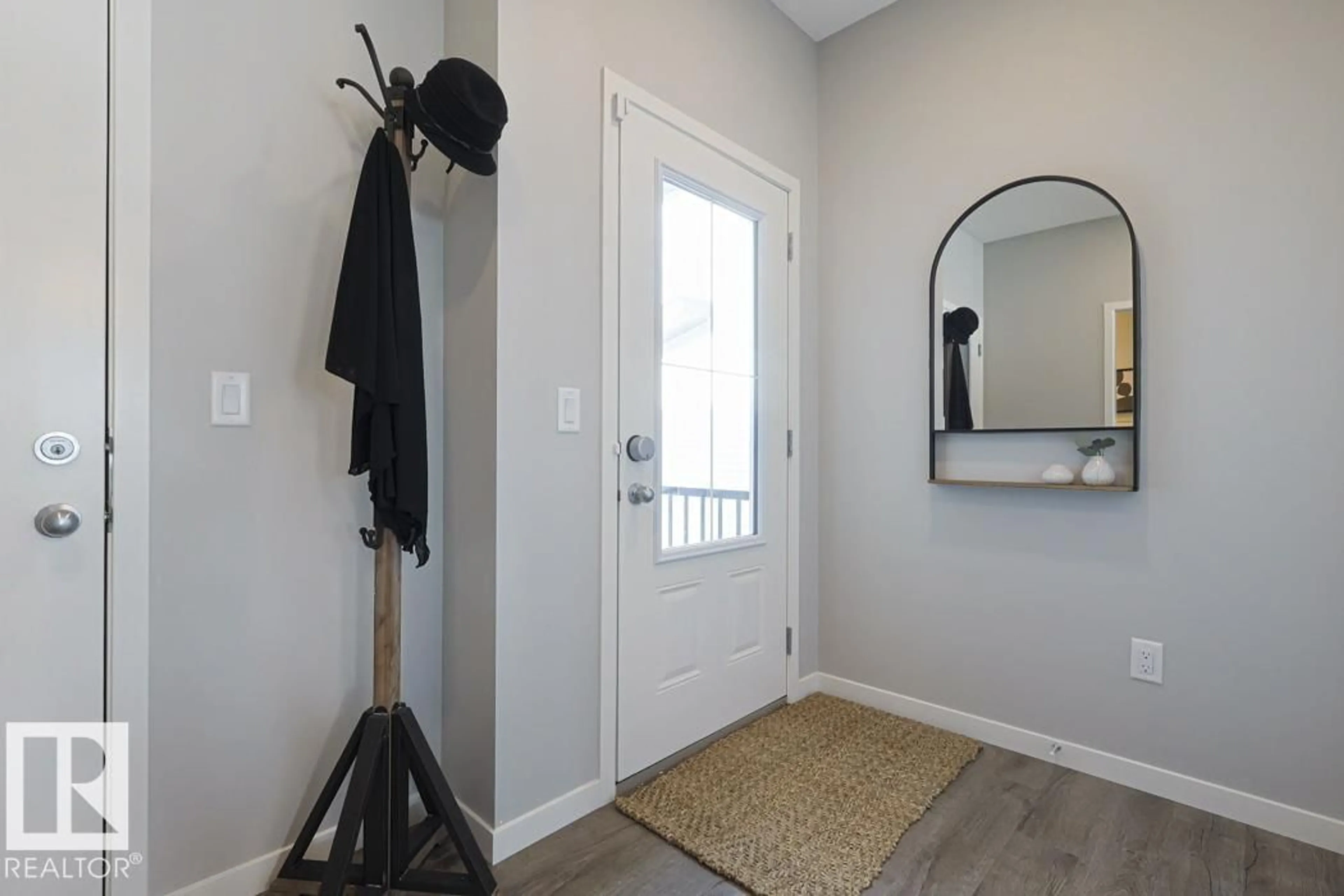 Indoor entryway for NW - 2019 191 ST, Edmonton Alberta T6M3E8