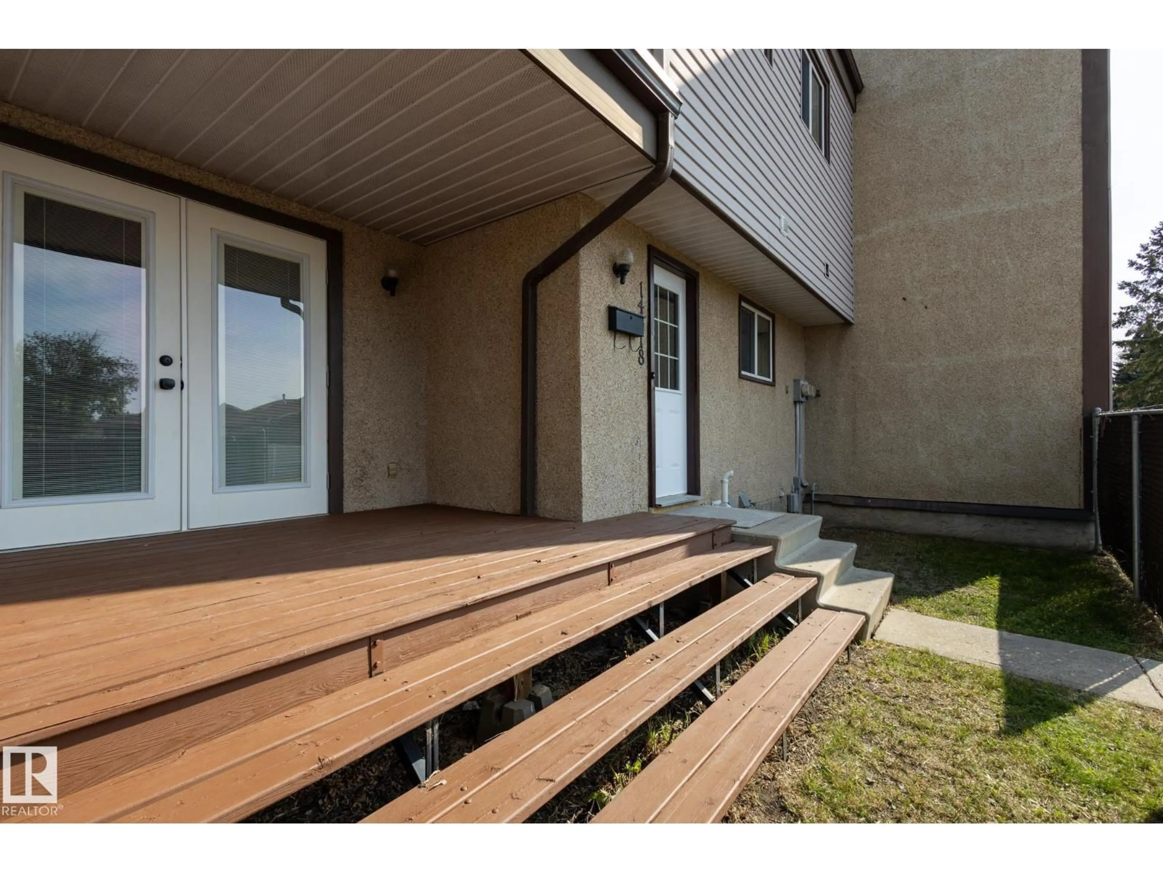 Patio, street for NW - 14618 25 ST, Edmonton Alberta T5Y1X4