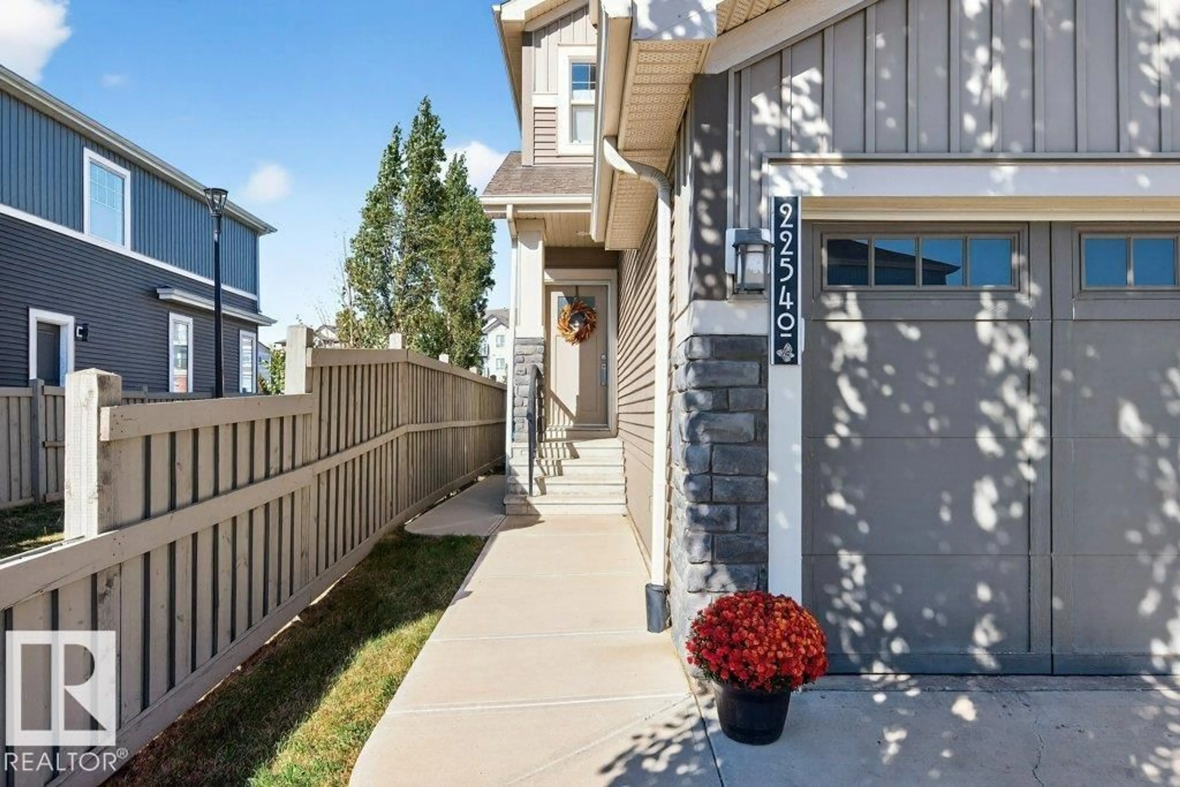 Patio, street for 22540 82 AV, Edmonton Alberta T5T7G1