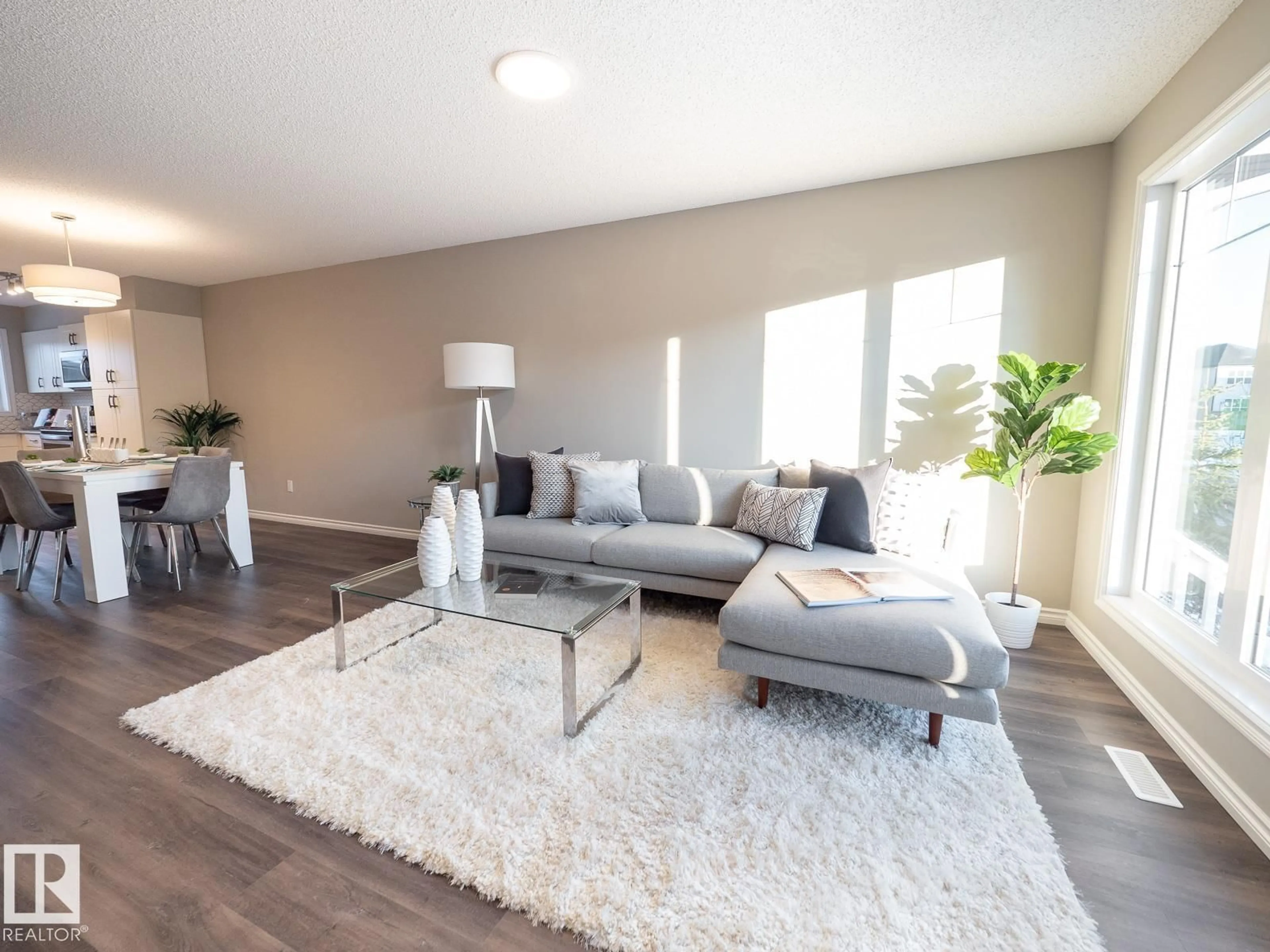 Living room with furniture, unknown for 7230 ROSENTHAL DR, Edmonton Alberta T5T7W9