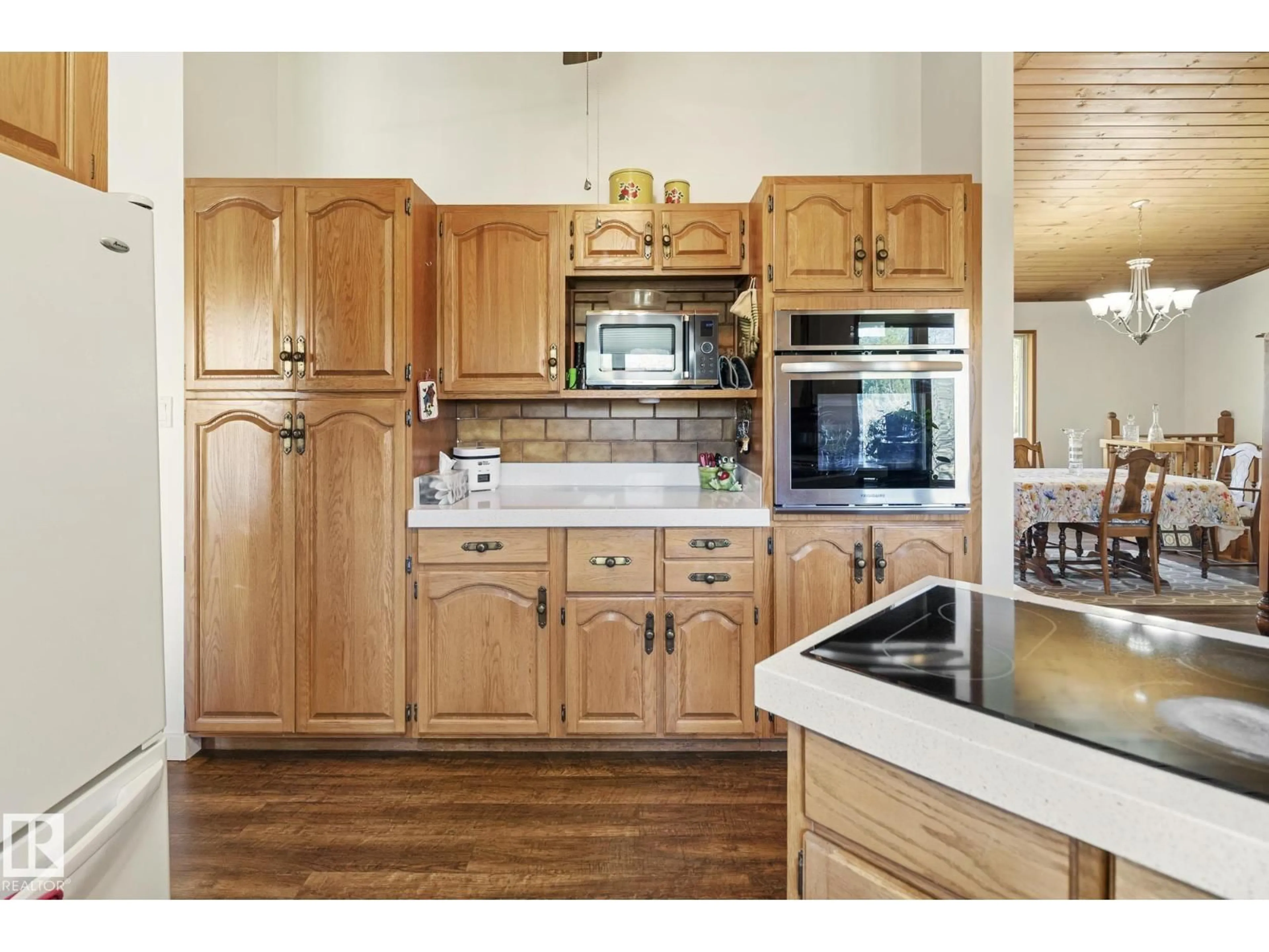 Open concept kitchen, unknown for 56420 - 19 RGE ROAD 231 RGE ROAD, Rural Sturgeon County Alberta T0A1N4