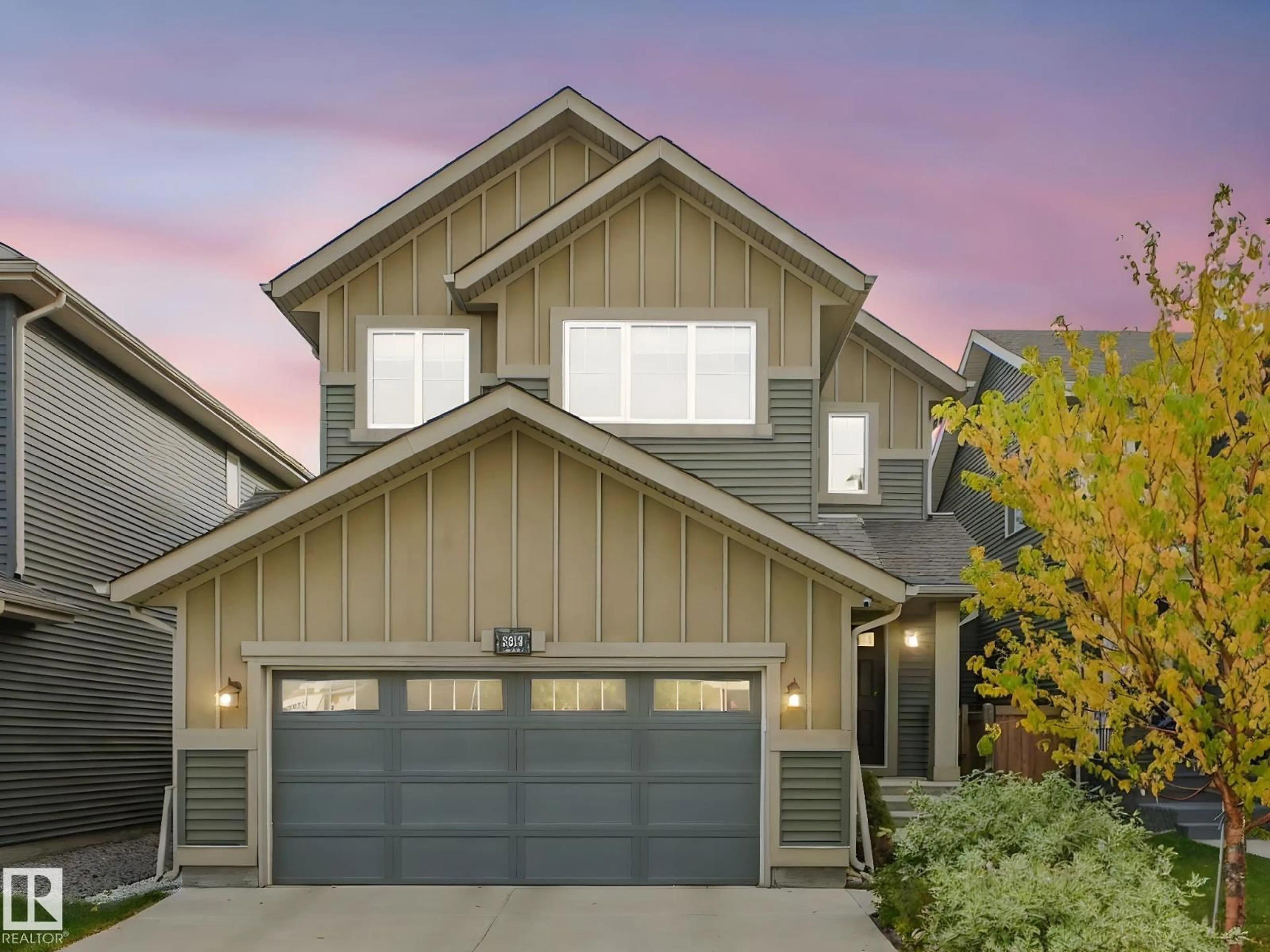 Home with vinyl exterior material, street for LI SW - 3613 CHERRY LINK, Edmonton Alberta T6X2B2