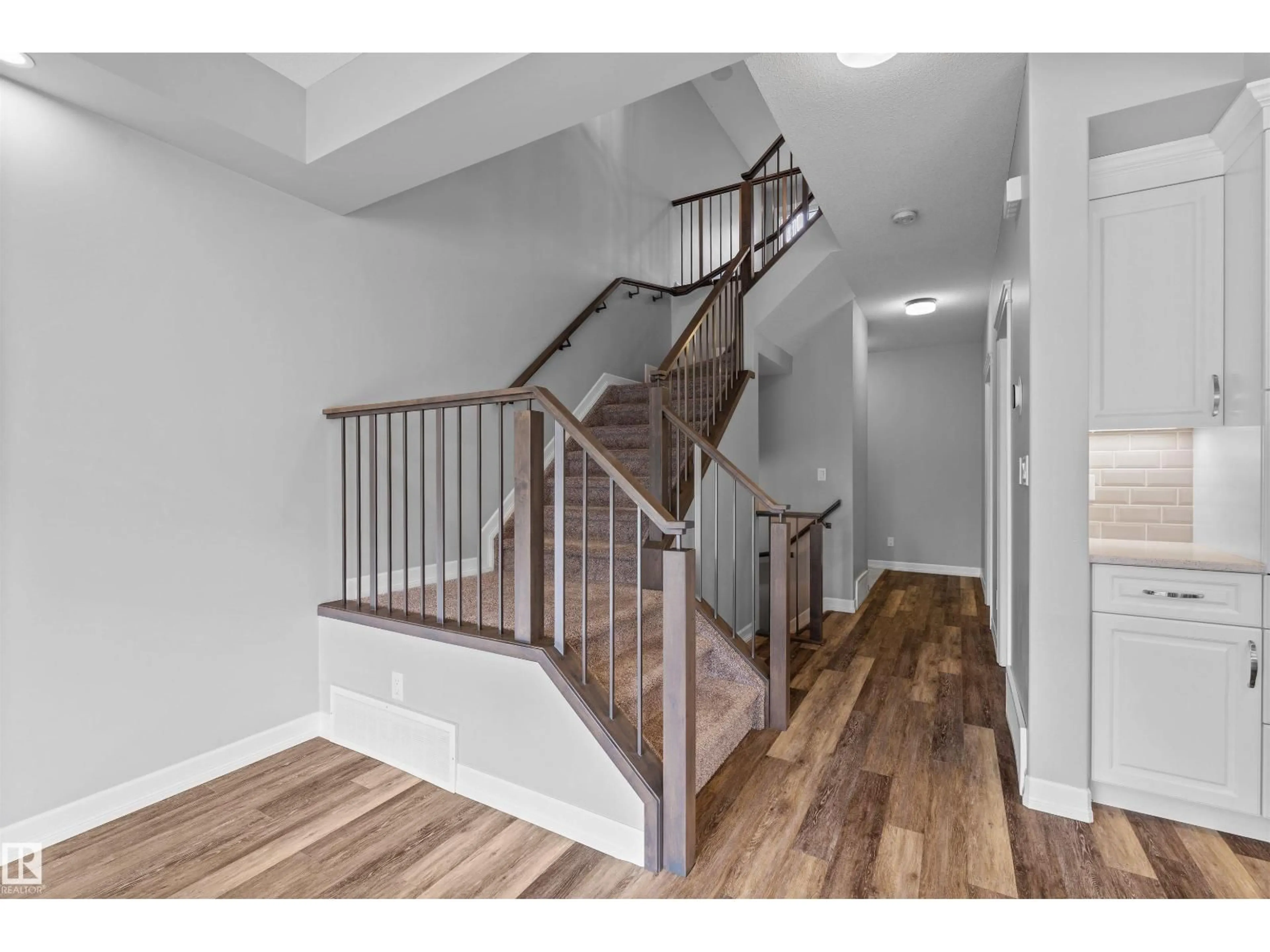 Unknown for 8132 225 ST, Edmonton Alberta T5T7G6
