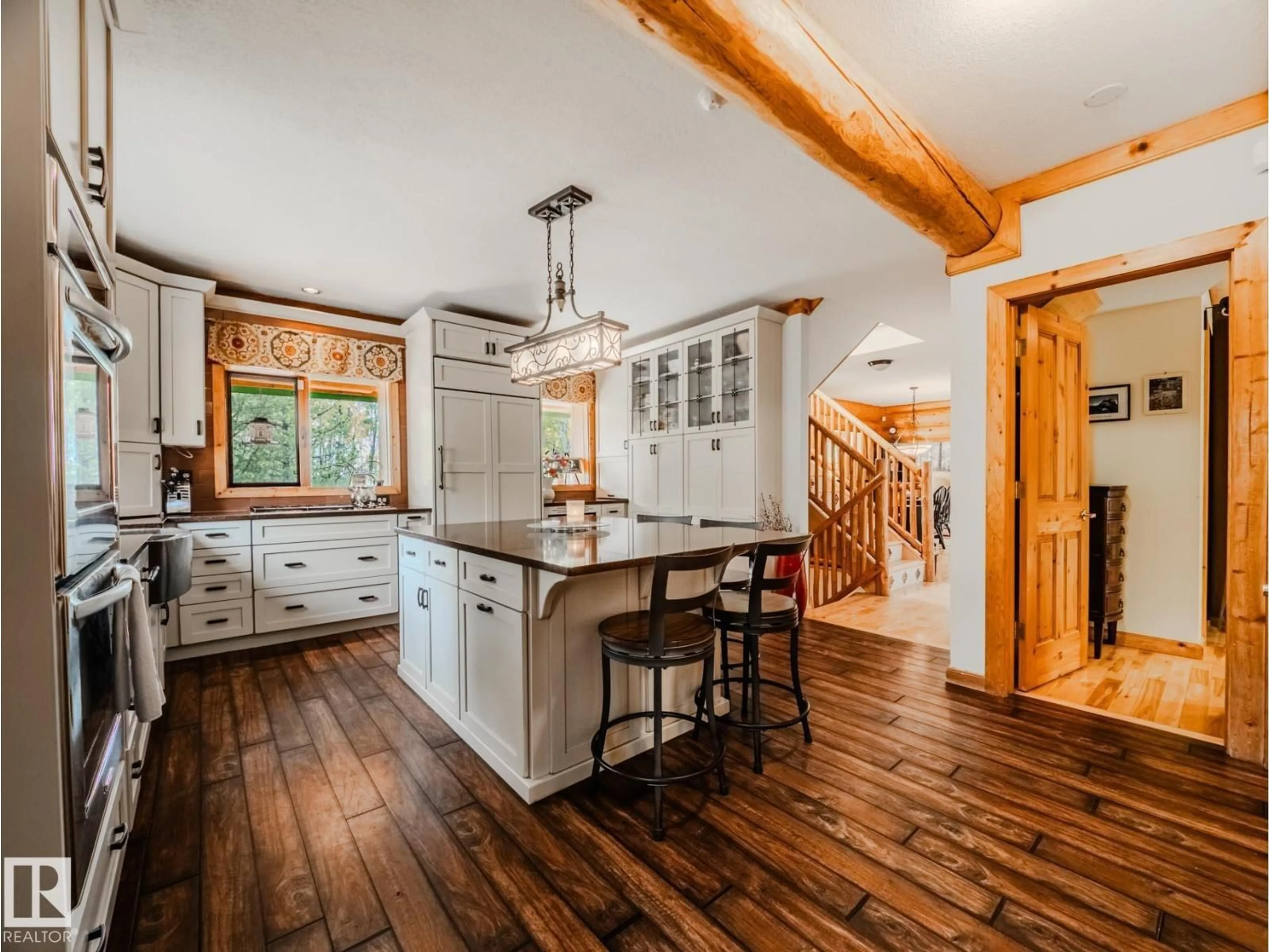 Rustic kitchen, unknown for 1524 PARKLAND DR, Rural Parkland County Alberta T7Y2T6