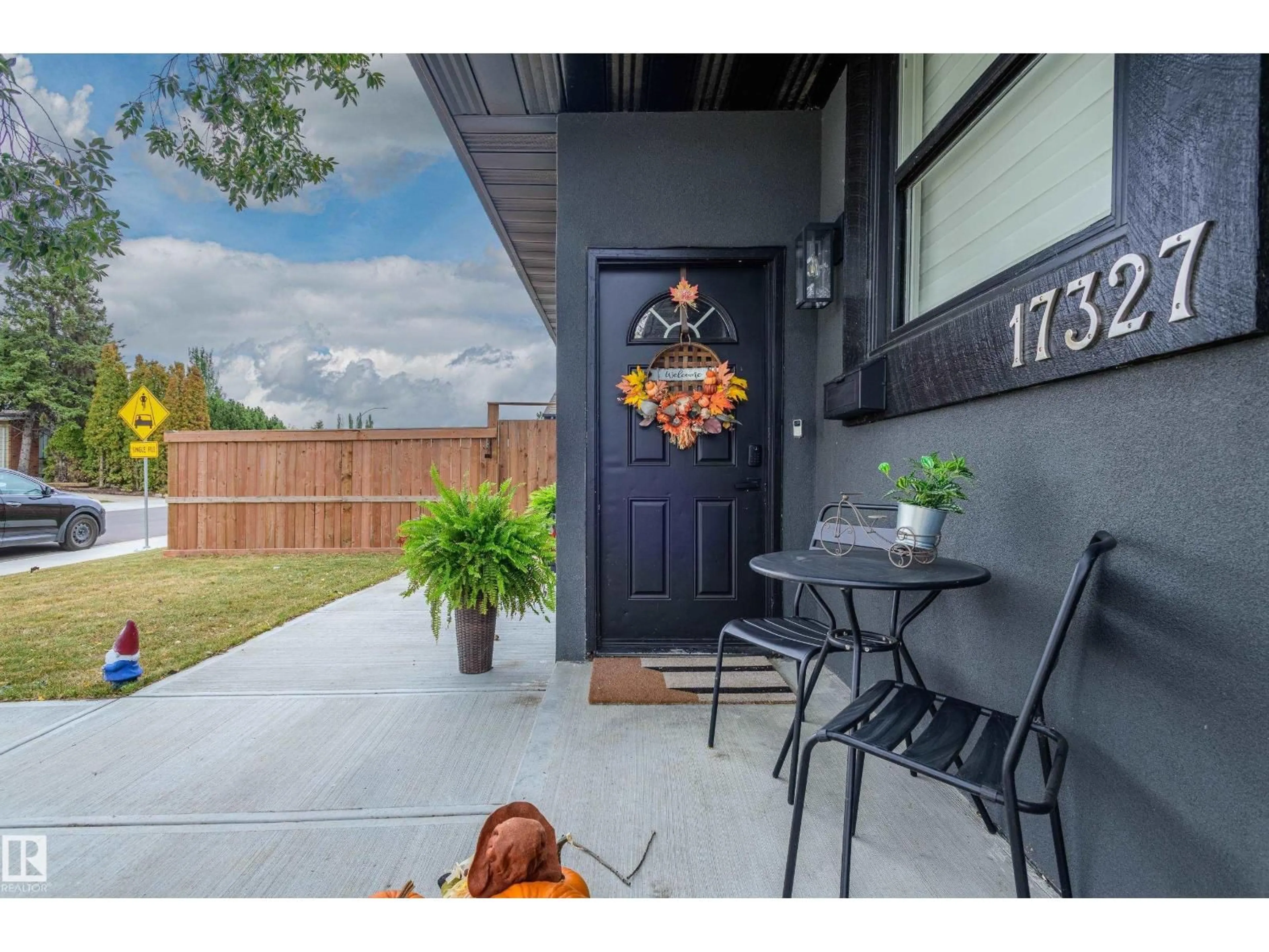 Unknown for 17327 106 ST, Edmonton Alberta T5X3W9