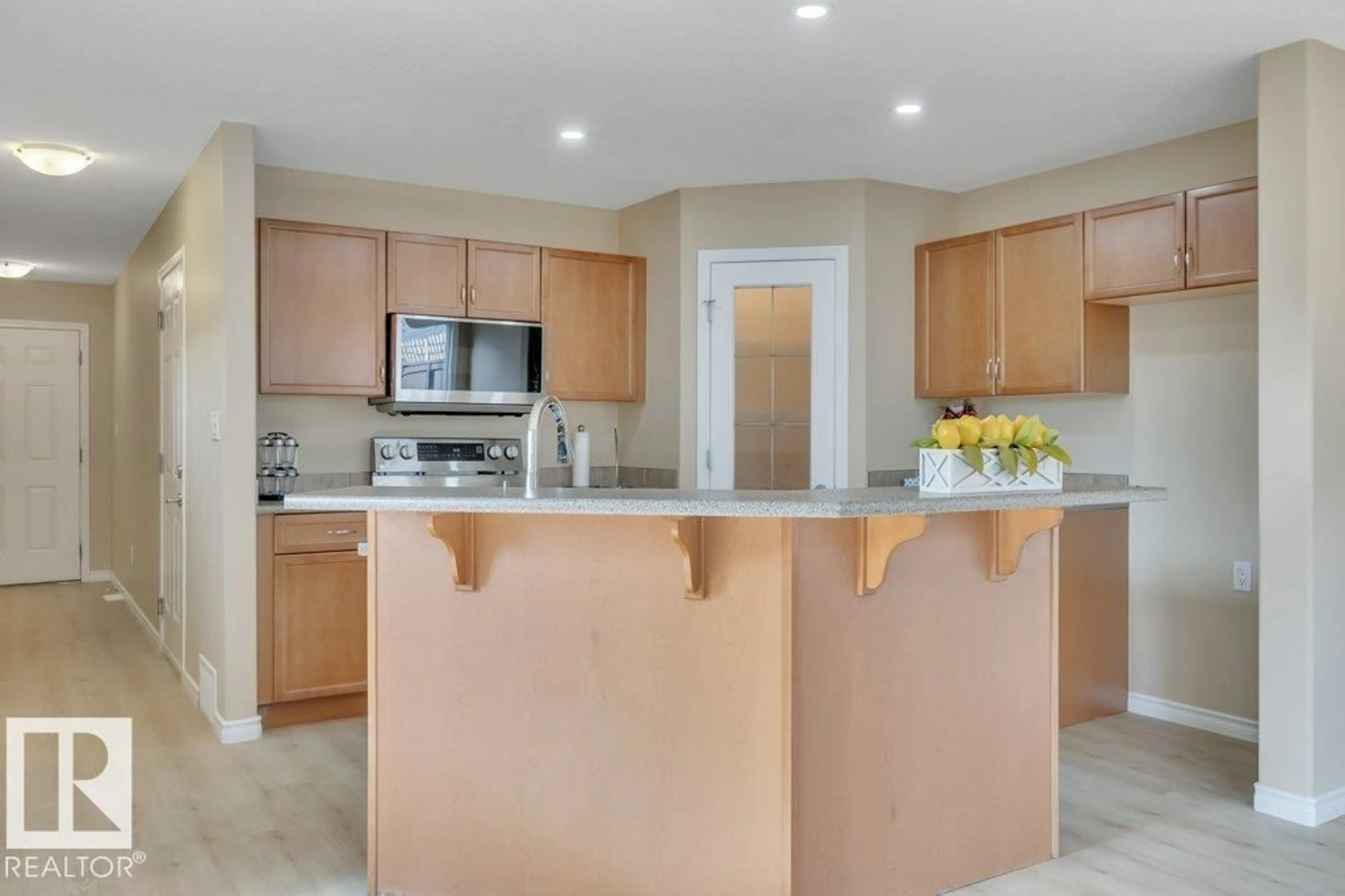 Open concept kitchen, ceramic/tile floor for 300 GRAYWOOD ME, Stony Plain Alberta T7Z0C2