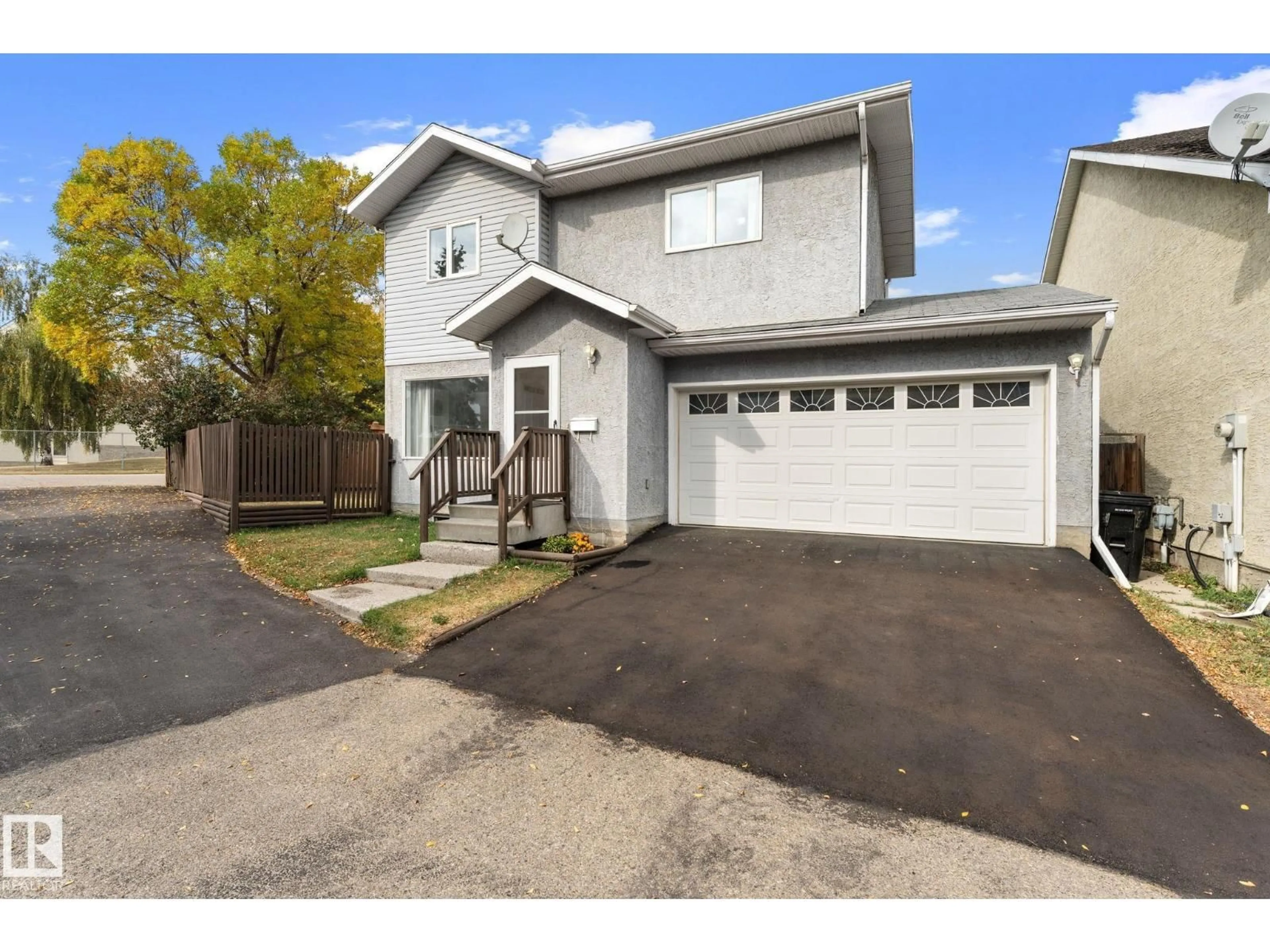 A pic from outside/outdoor area/front of a property/back of a property/a pic from drone, street for NW - 14659 52 ST, Edmonton Alberta T5A4Z7
