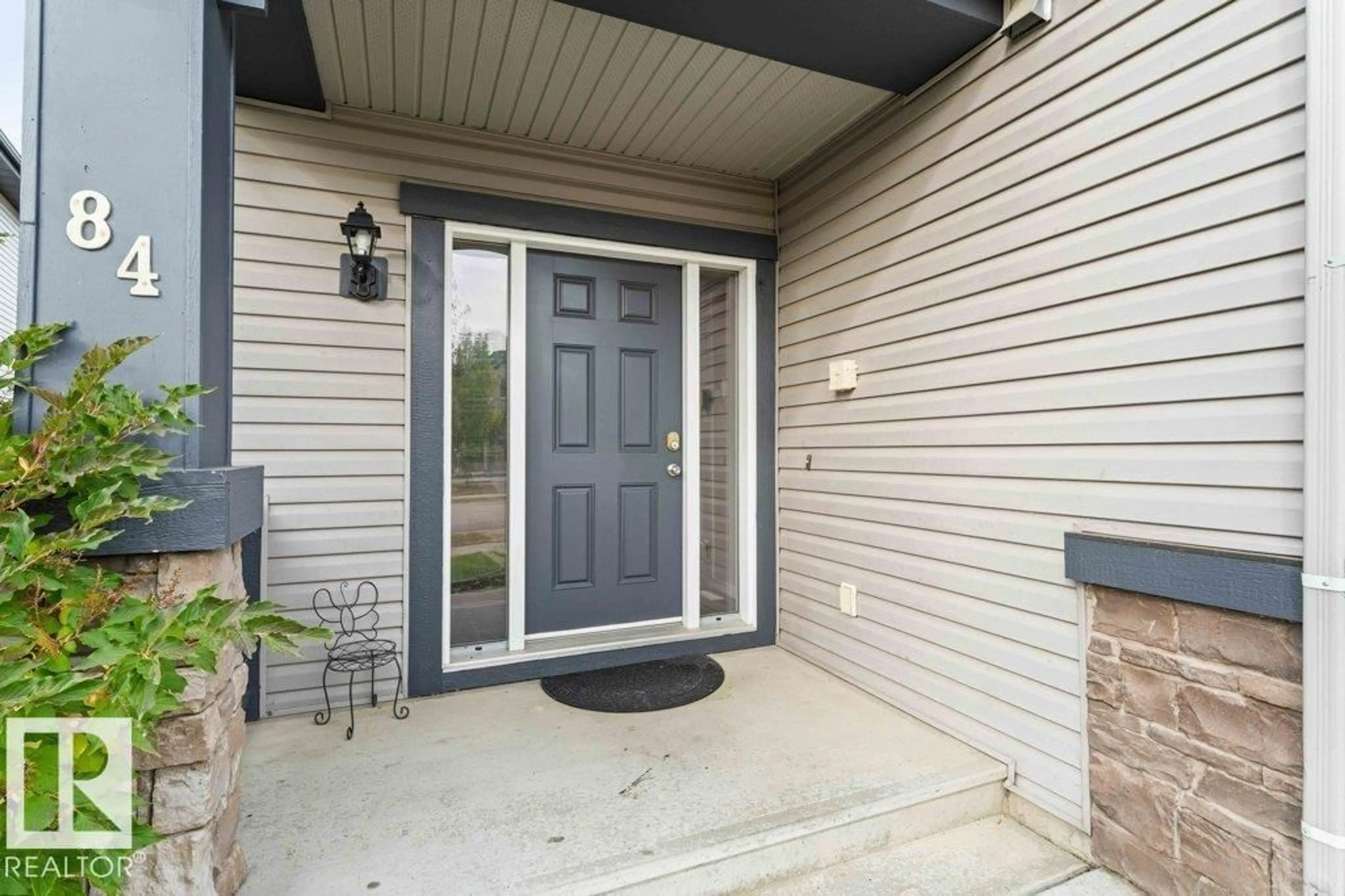 Indoor entryway for 84 CALVERT WD, Fort Saskatchewan Alberta T8L0C4
