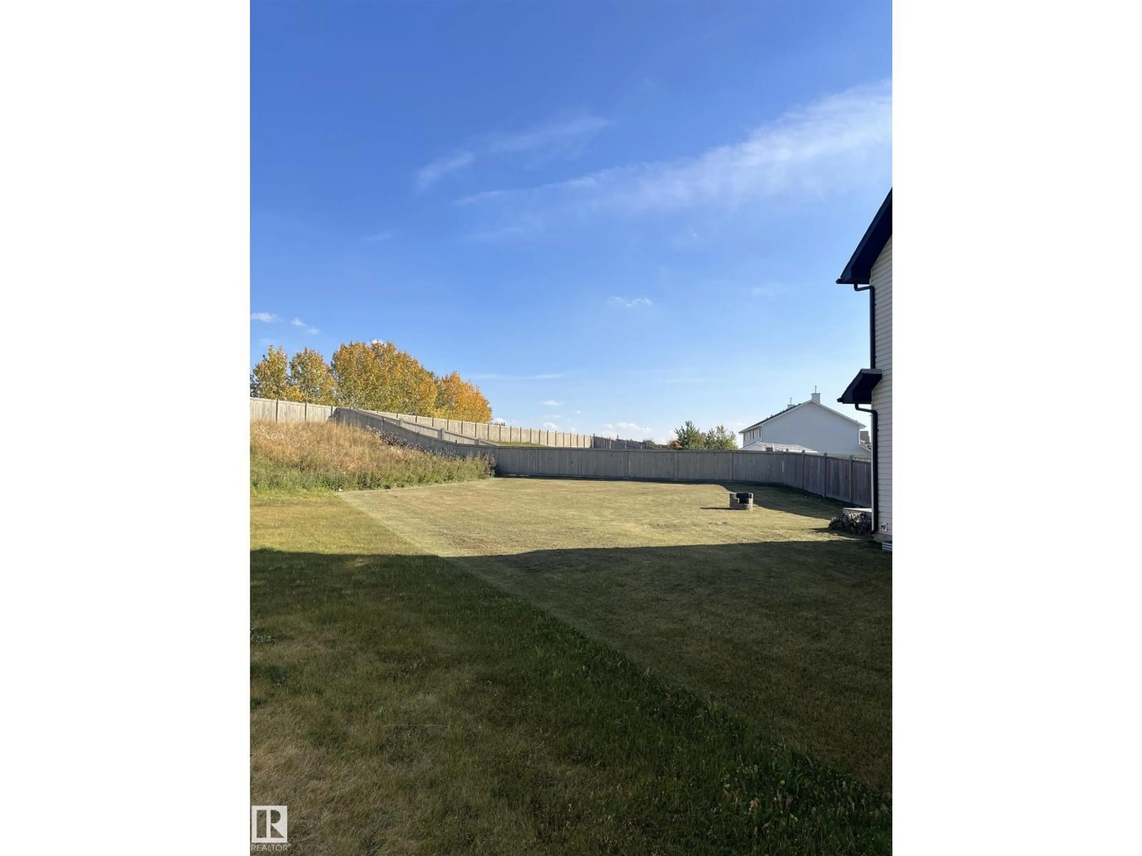 A pic from outside/outdoor area/front of a property/back of a property/a pic from drone, unknown for 3705 11 ST, Edmonton Alberta T6T0E8