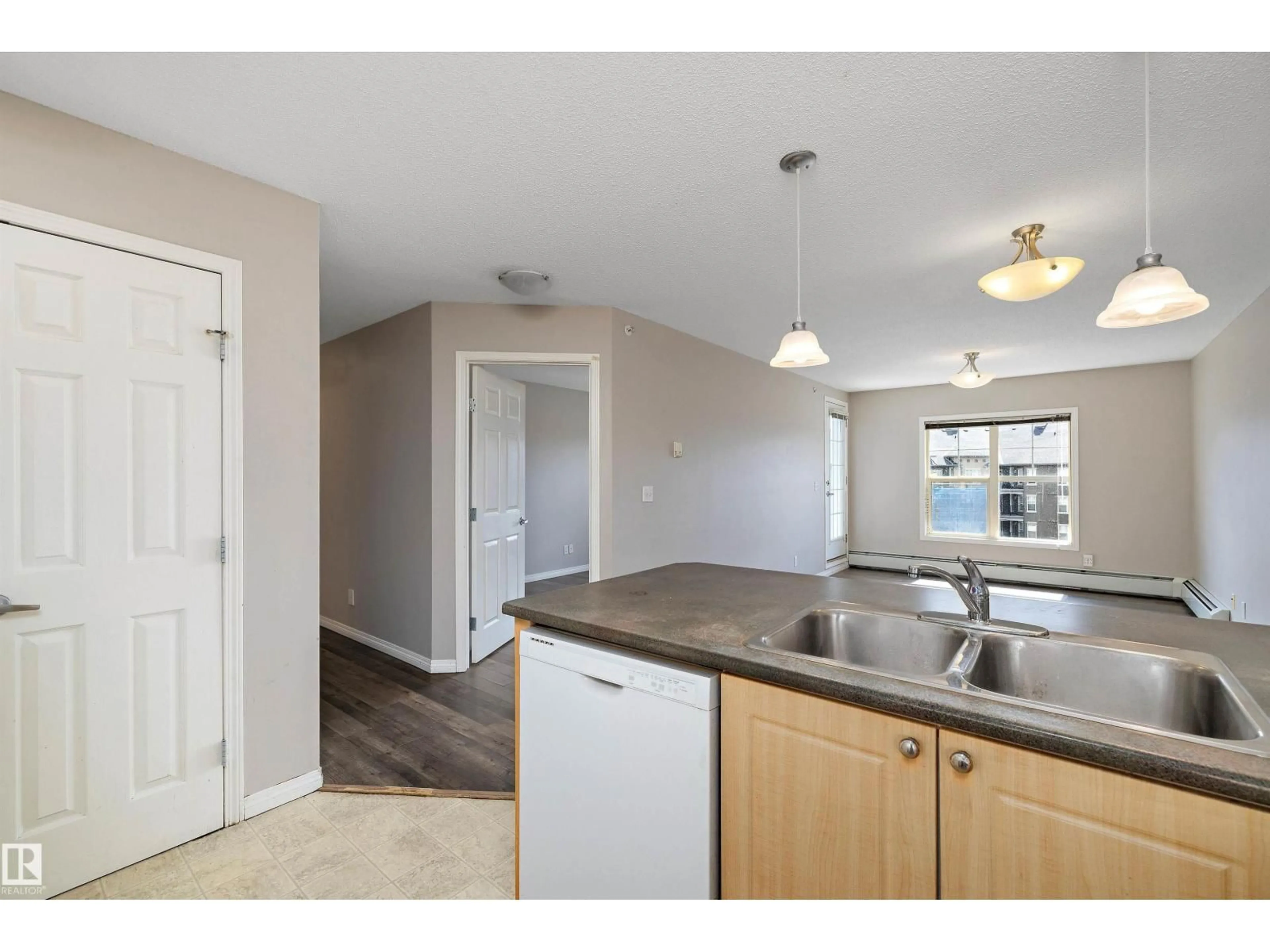 Standard kitchen, unknown for 411 - 636 MCALLISTER LO, Edmonton Alberta T6W1N4