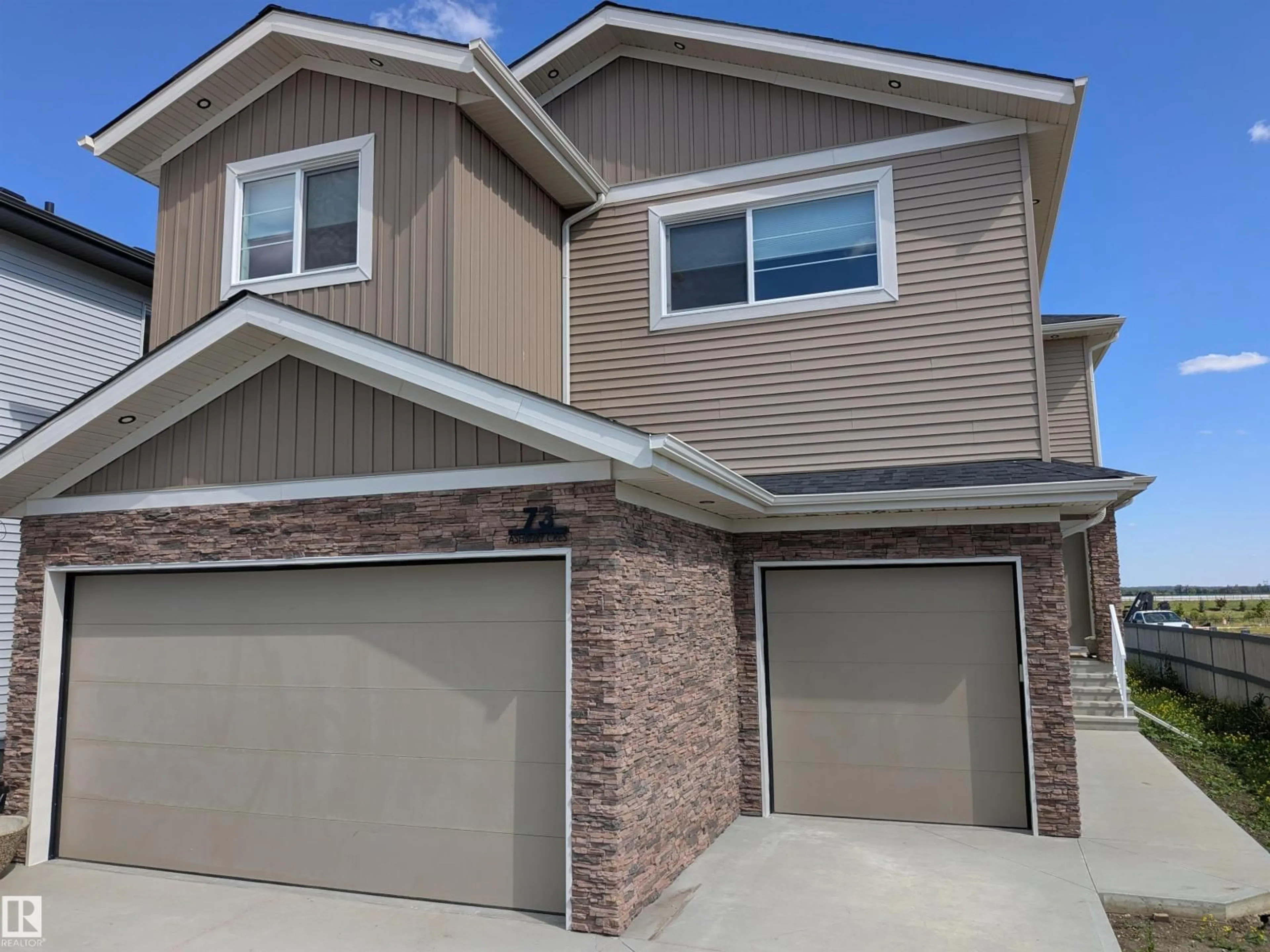 Home with vinyl exterior material, street for 73 ASHBURY CR, Spruce Grove Alberta T7X3C6