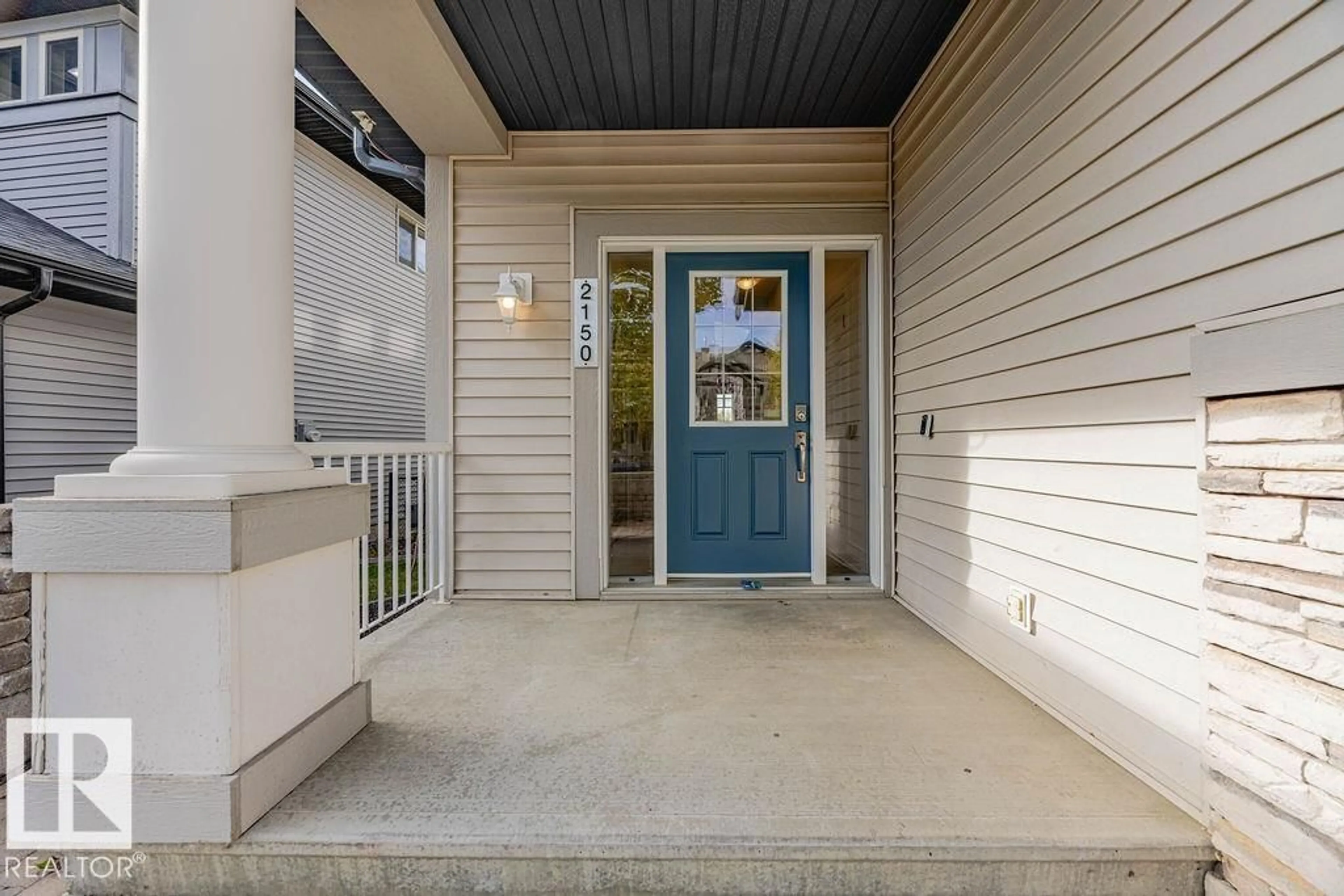 Indoor entryway for SW - 2150 AUSTIN LINK LI, Edmonton Alberta T6W0L1