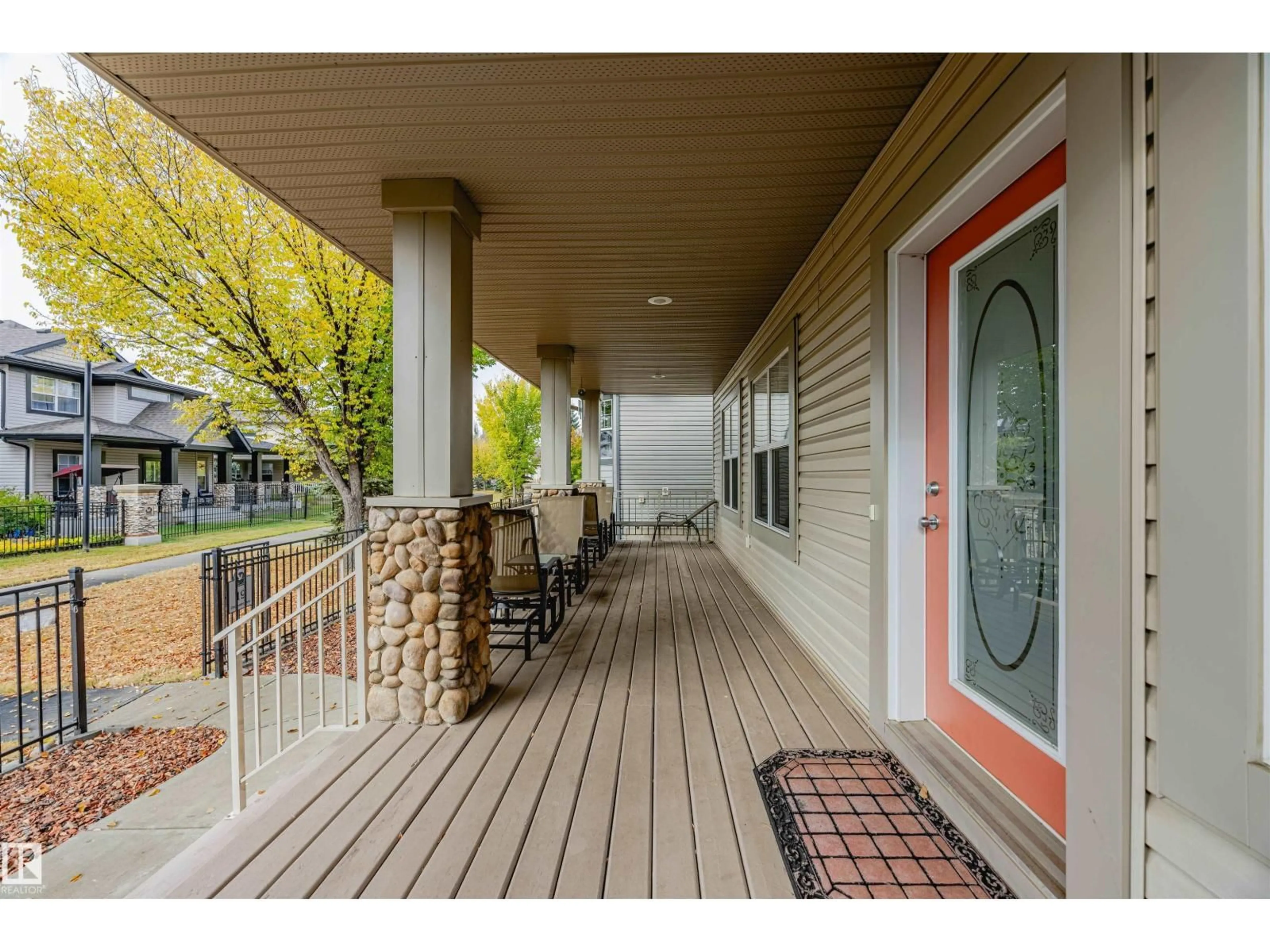 Unknown for 19 CLEARWATER LN, Sherwood Park Alberta T8H2X1